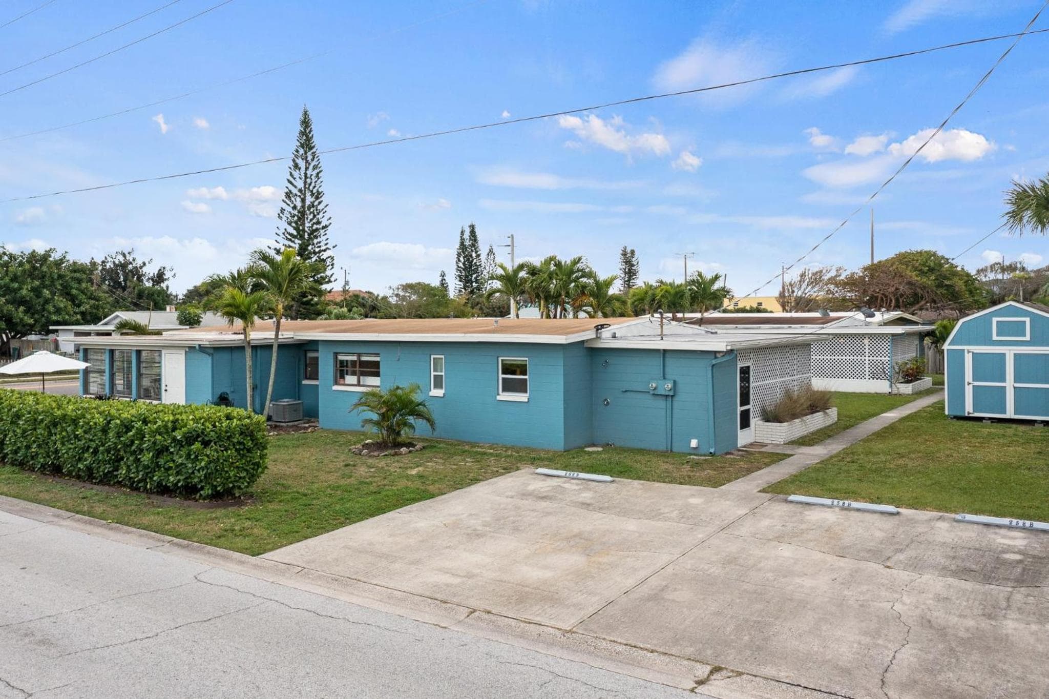 Midtown Cottage - In the heart of Cocoa Beach