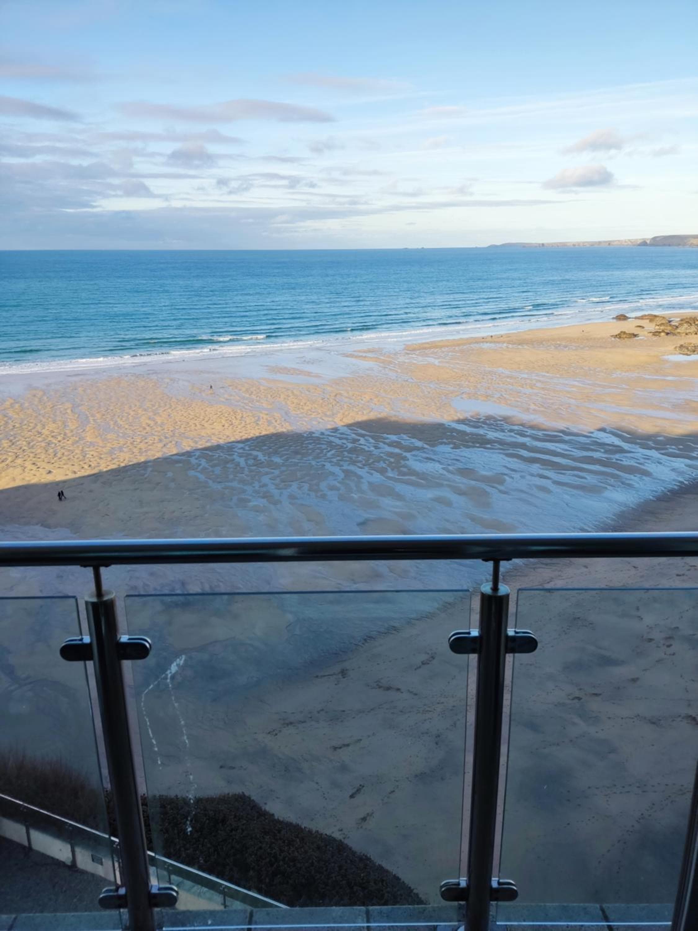 Newquay Rocklands Beach View