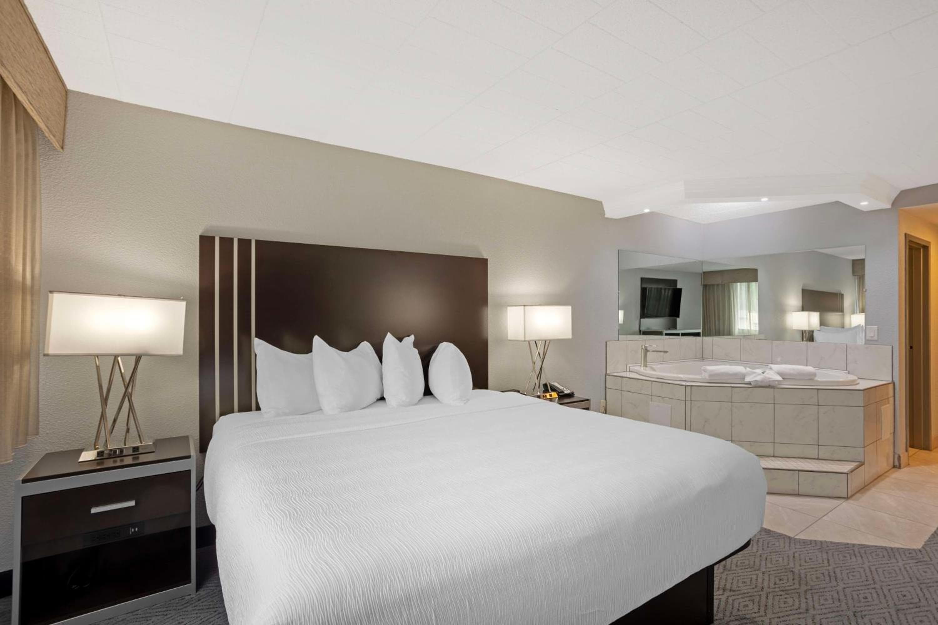 Best Western Plus Reading Inn & Suites