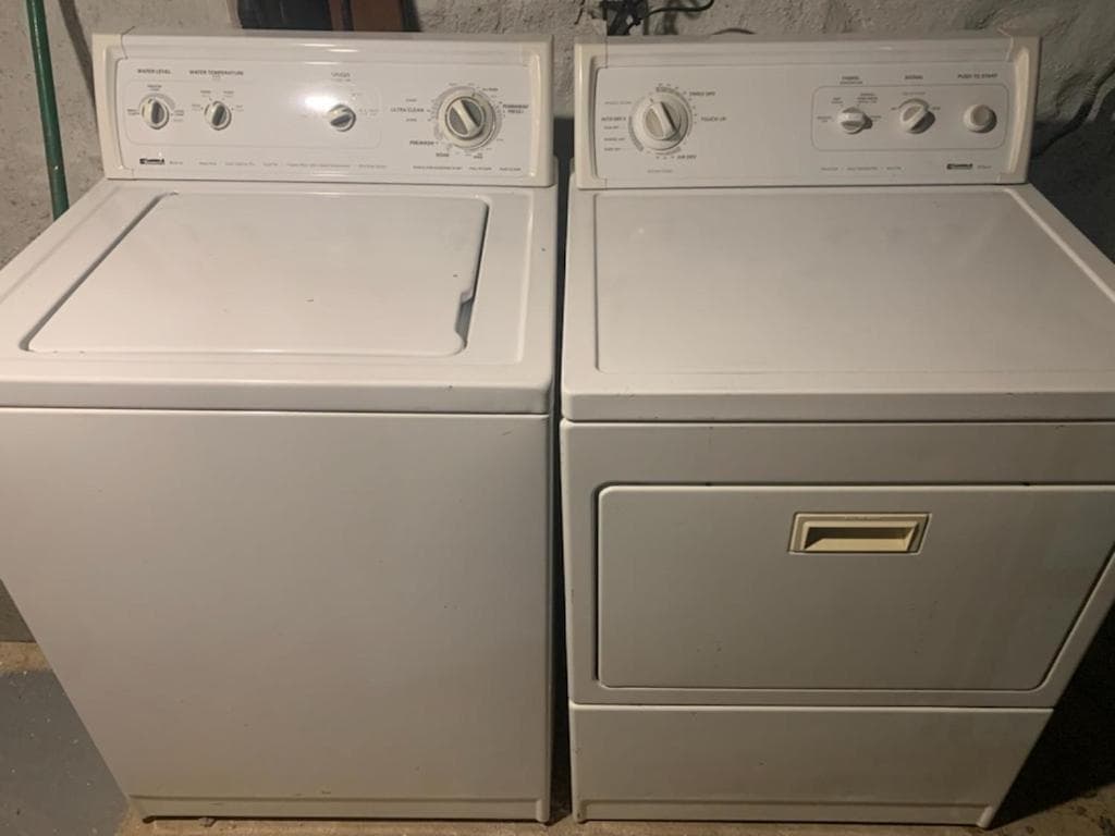 Private 1bdrm Close to Hospitals, Universities and Downtown