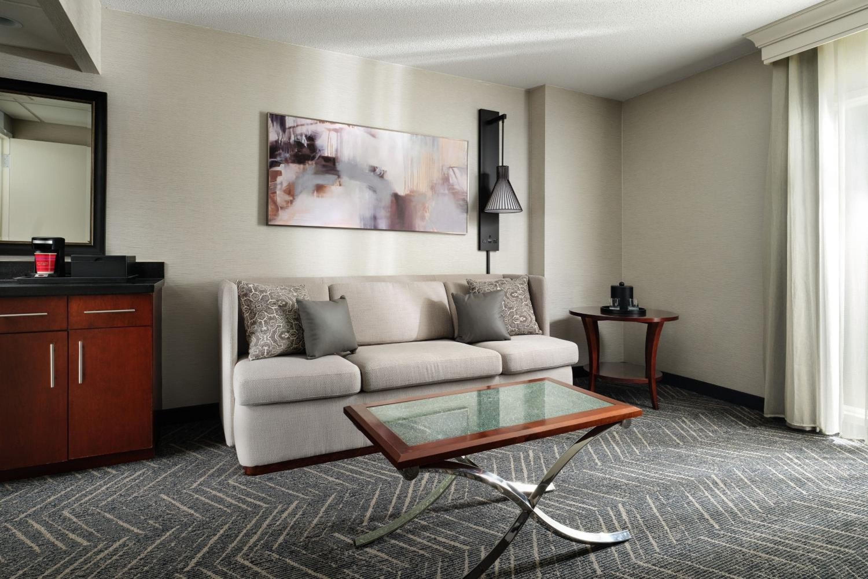 Minneapolis Marriott Northwest Hotel & Conference Center
