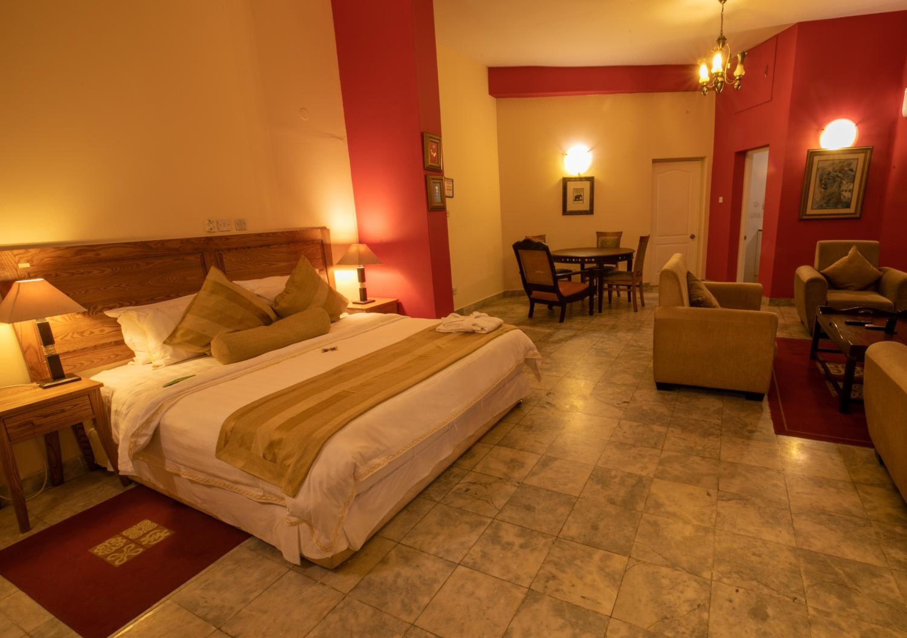 La Palm Royal Beach Hotel