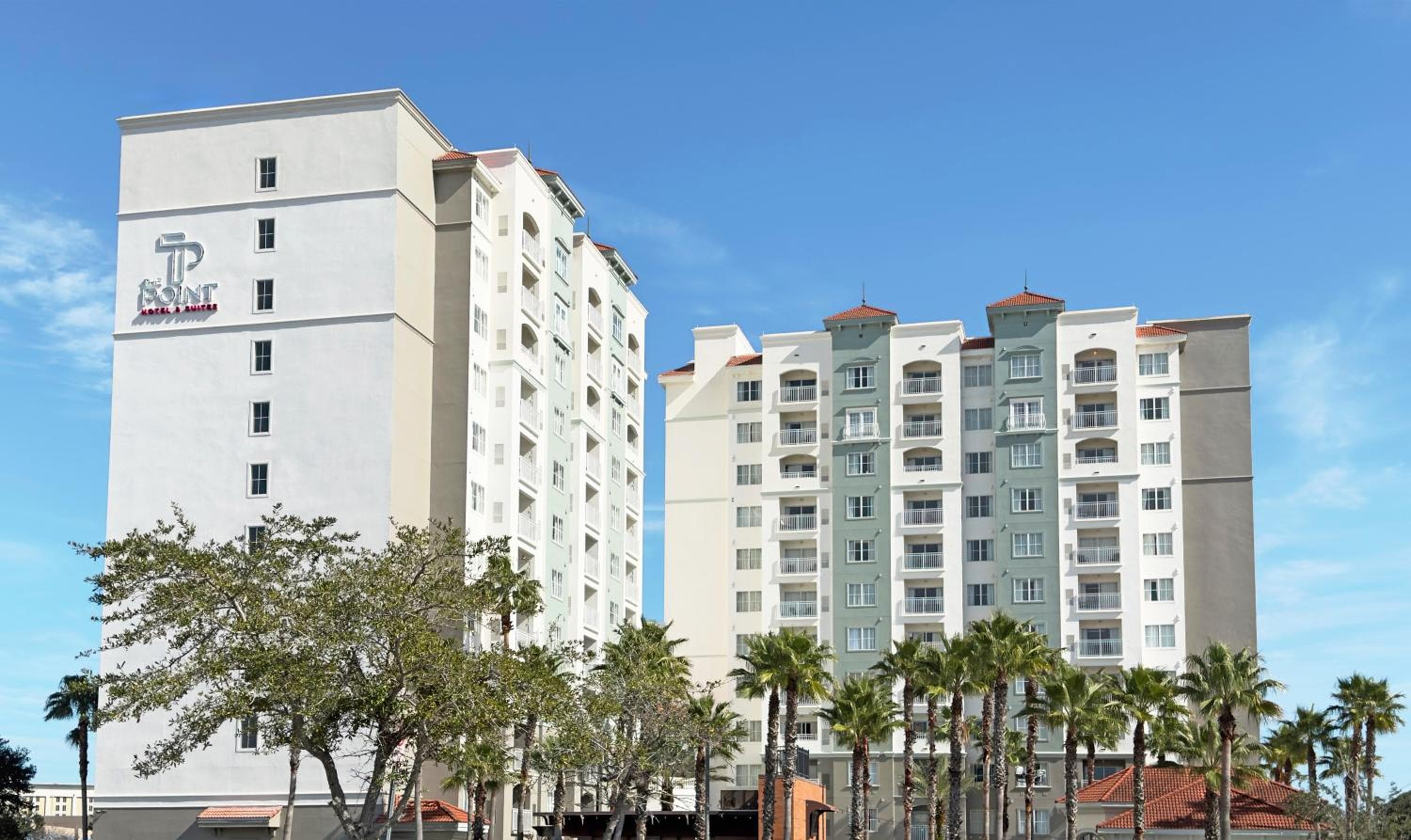 The Point Hotel & Suites Universal