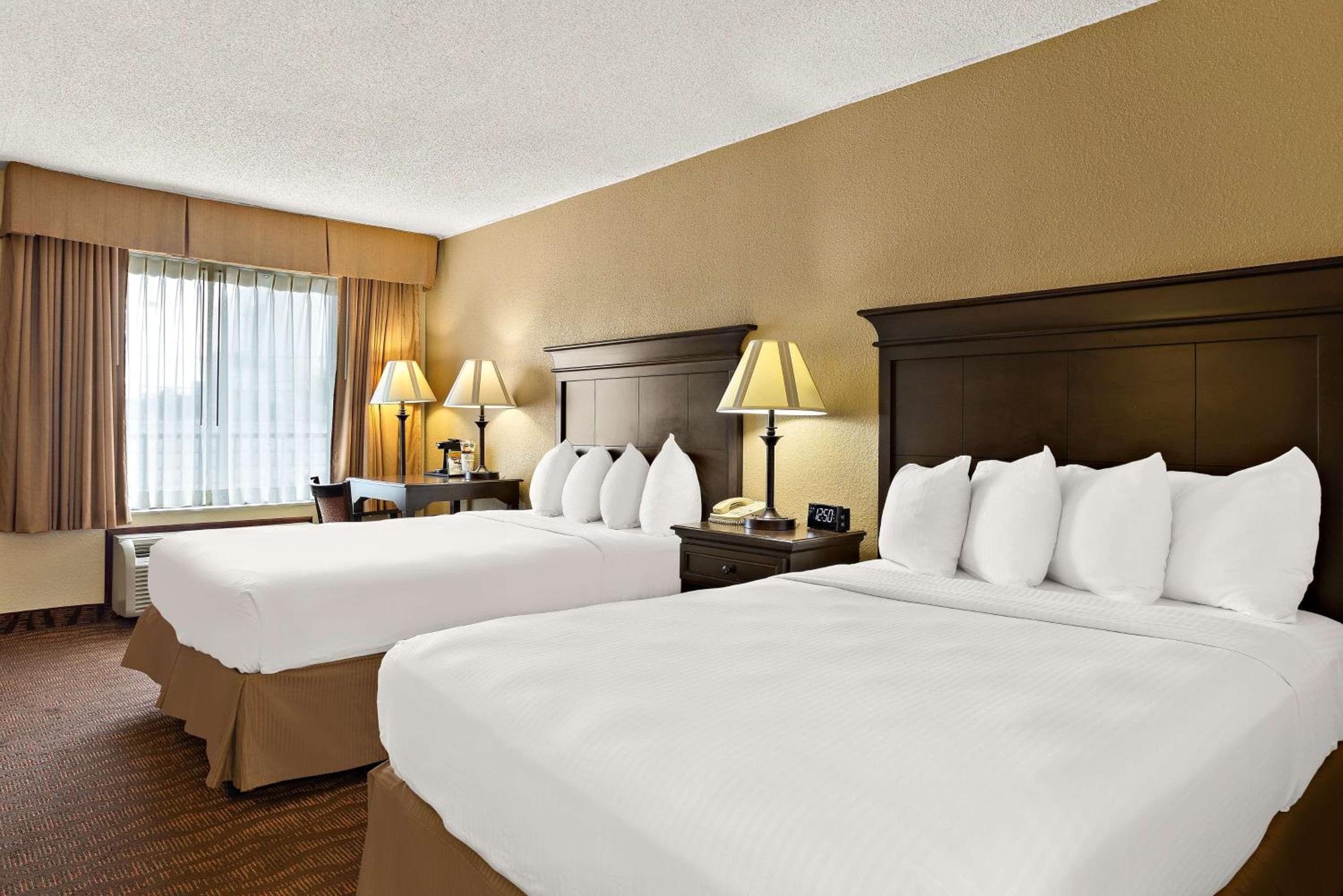 Best Western Center Pointe Inn