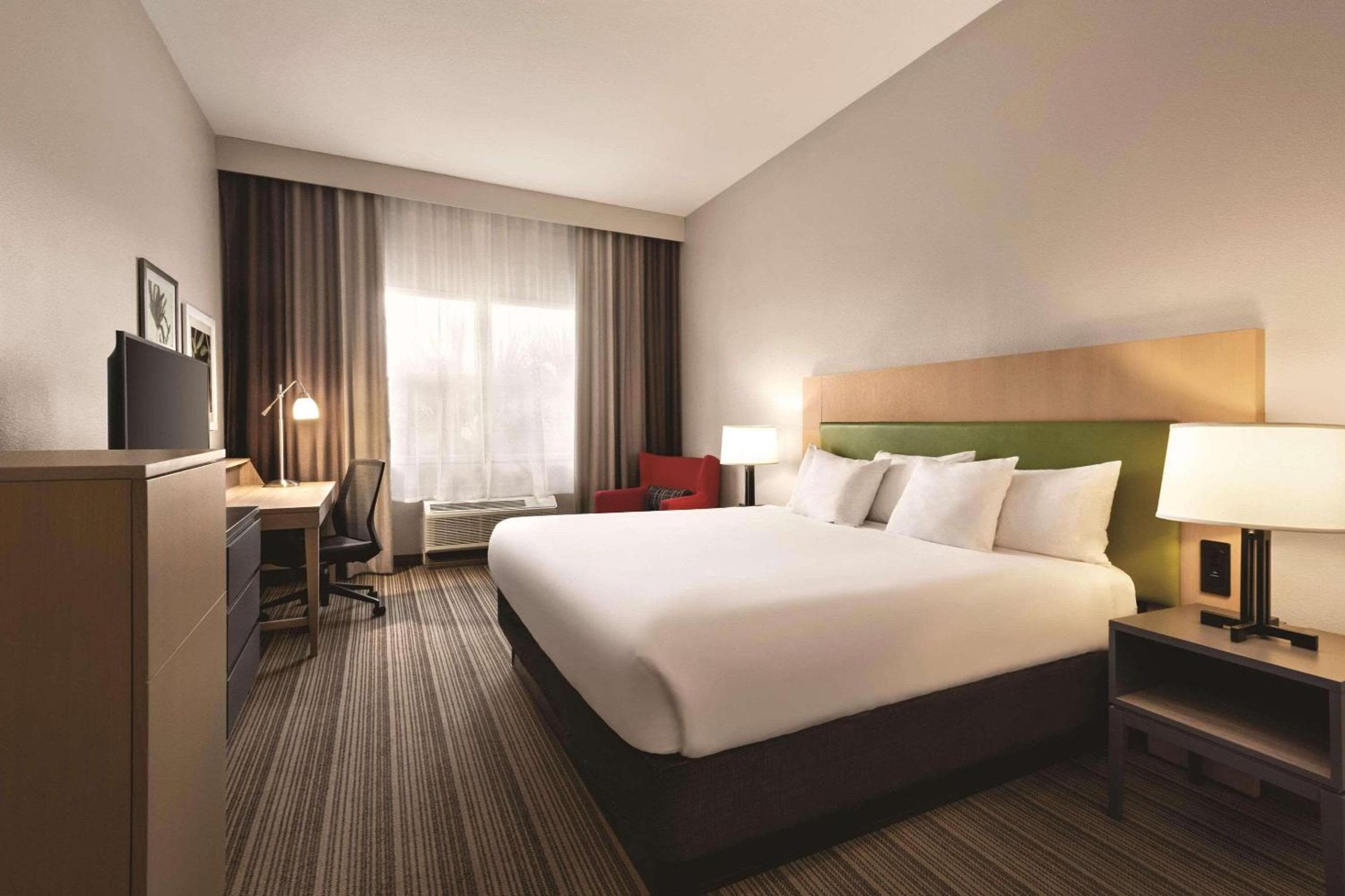 Country Inn & Suites by Radisson, Bradenton-Lakewood-Ranch, FL