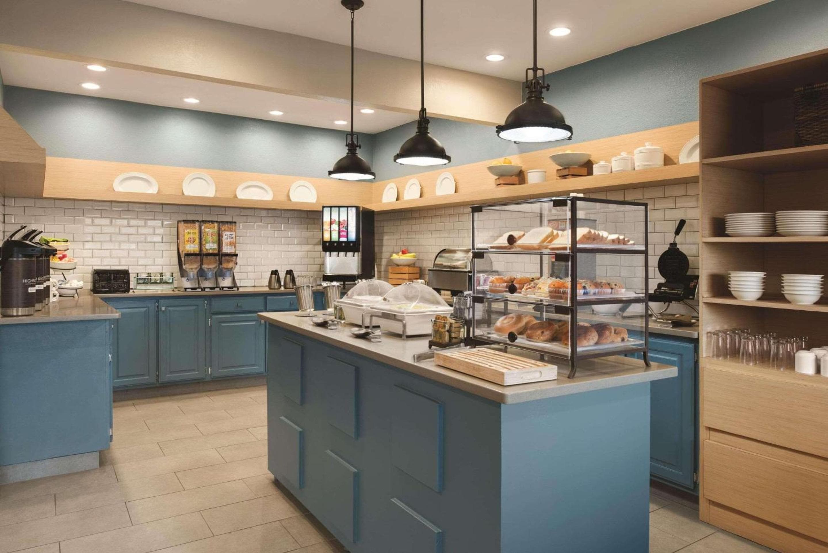 Country Inn & Suites by Radisson, Indianapolis South, IN