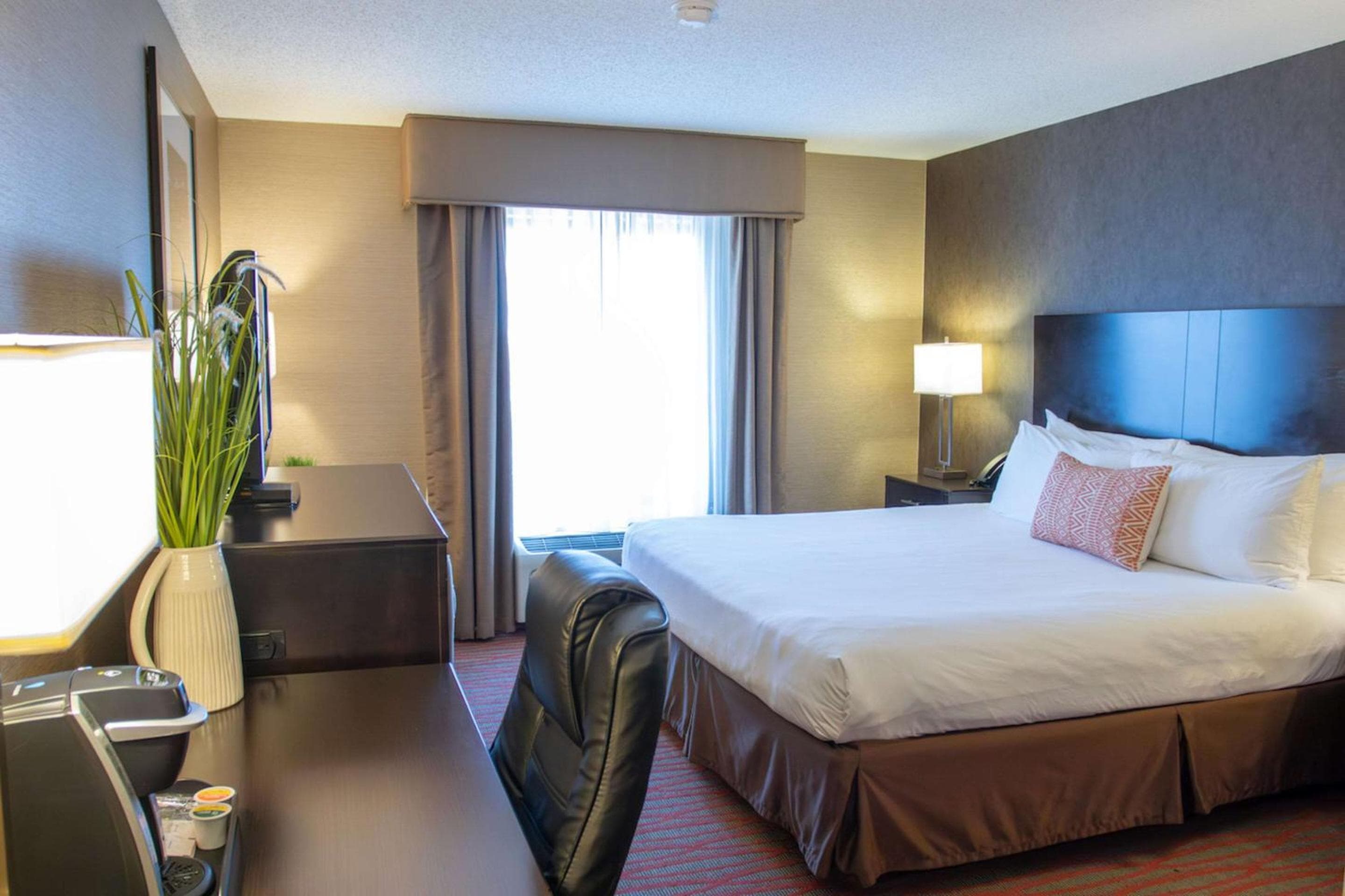 Country Inn & Suites by Radisson, Garden City, KS