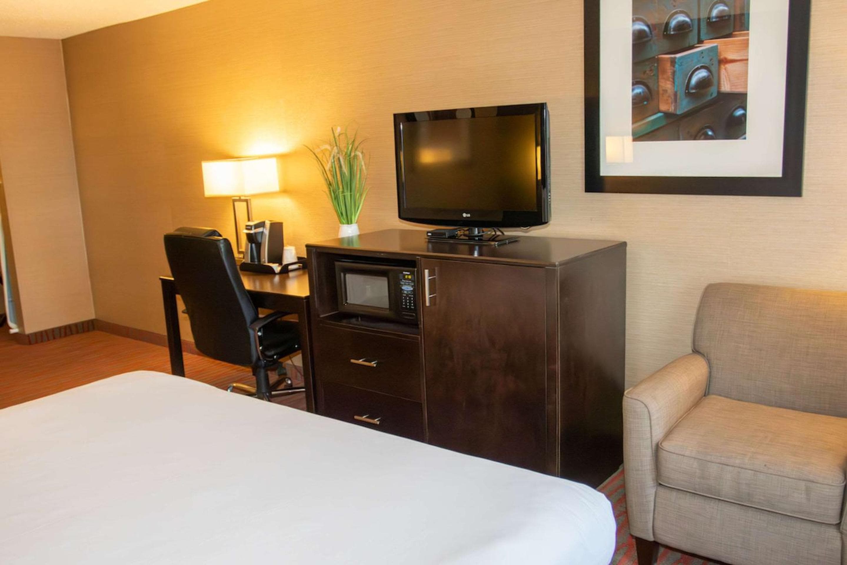 Country Inn & Suites by Radisson, Garden City, KS