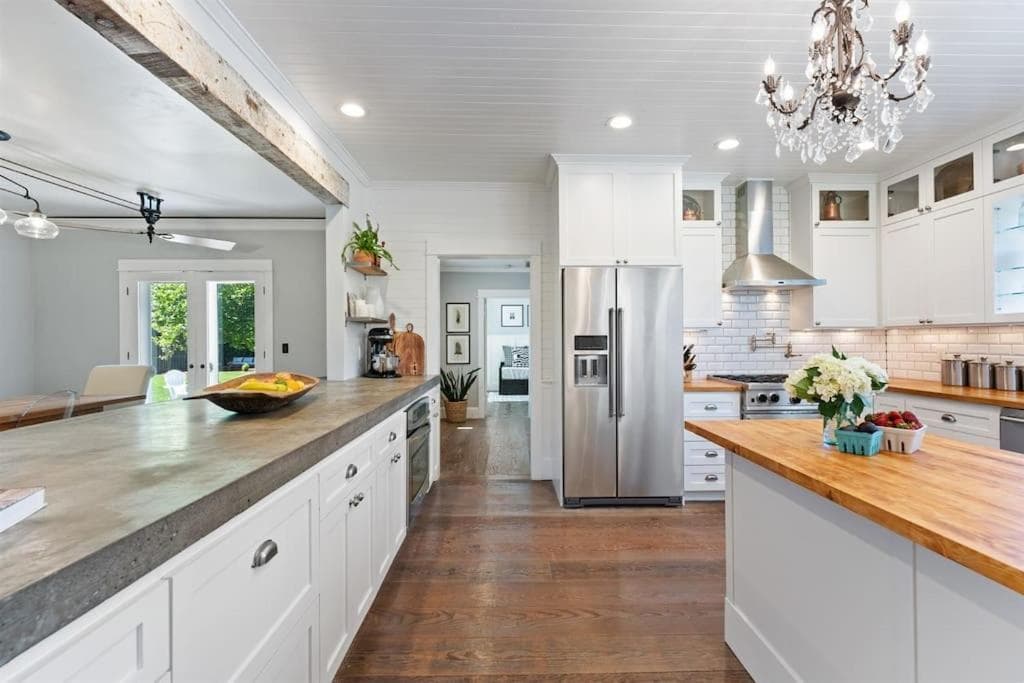 Our Sweet Retreat:1910 Restored Vintage Farmhouse