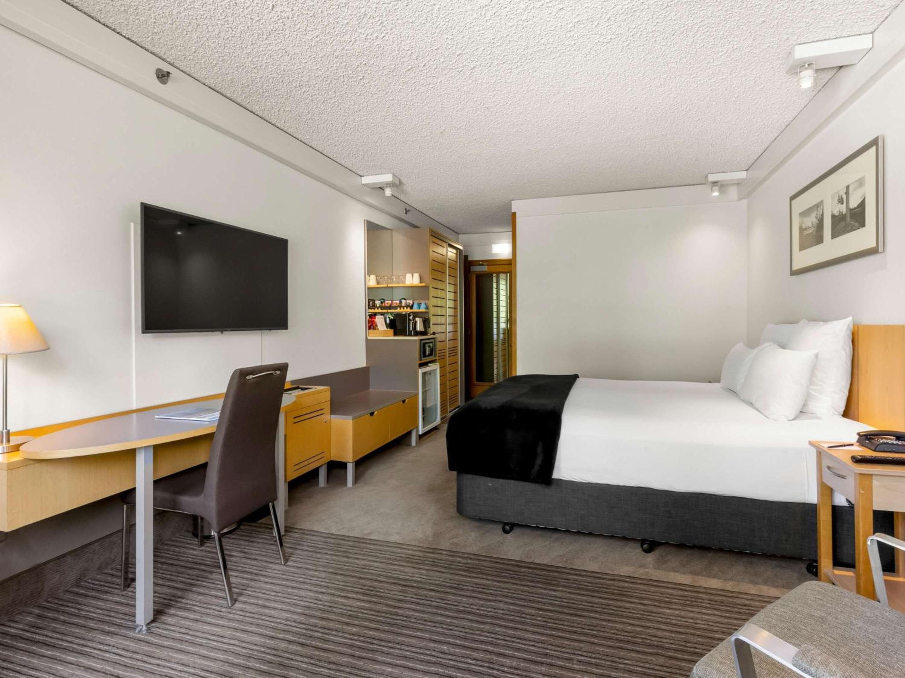 Novotel Queenstown Lakeside
