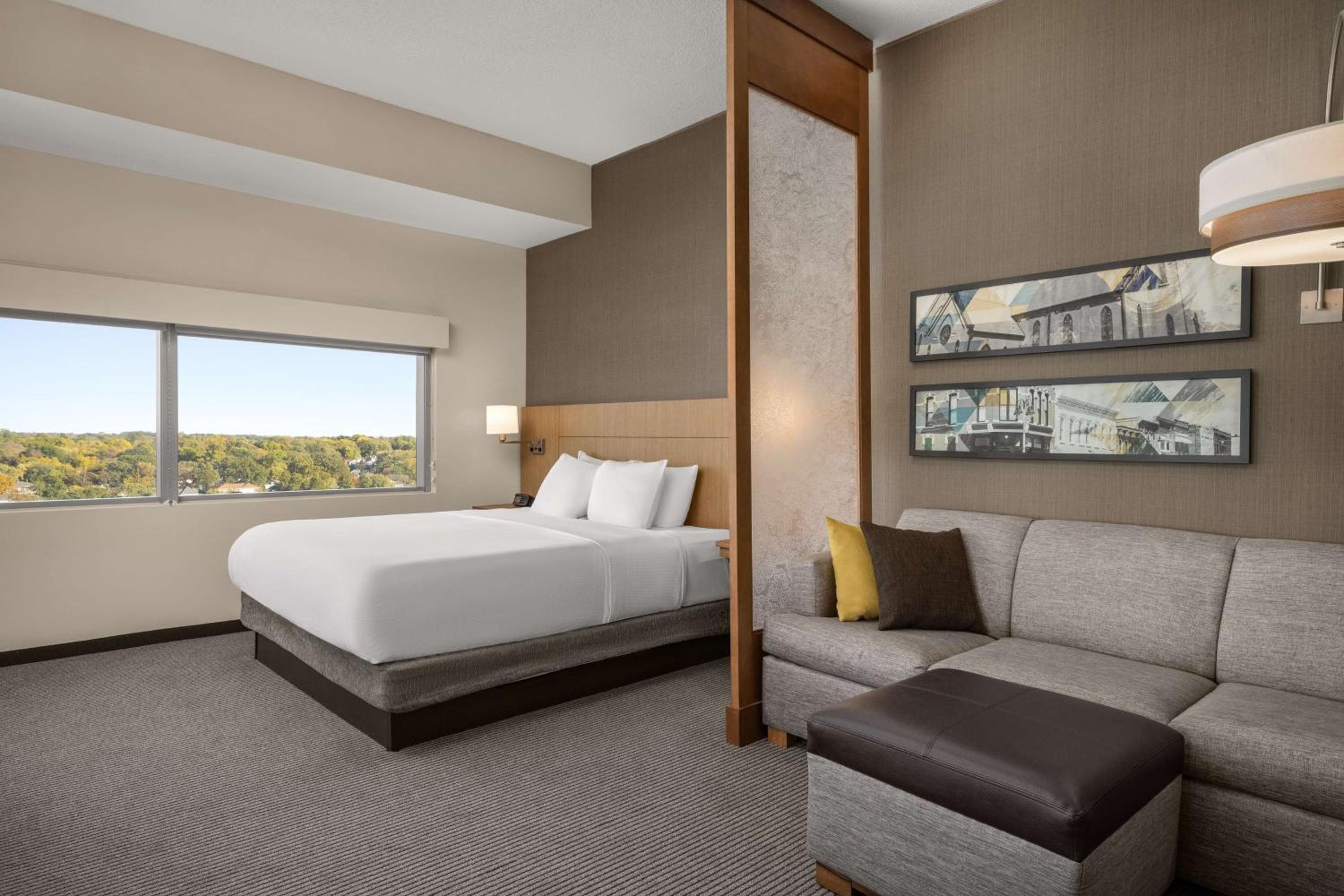Hyatt Place Iowa City Downtown