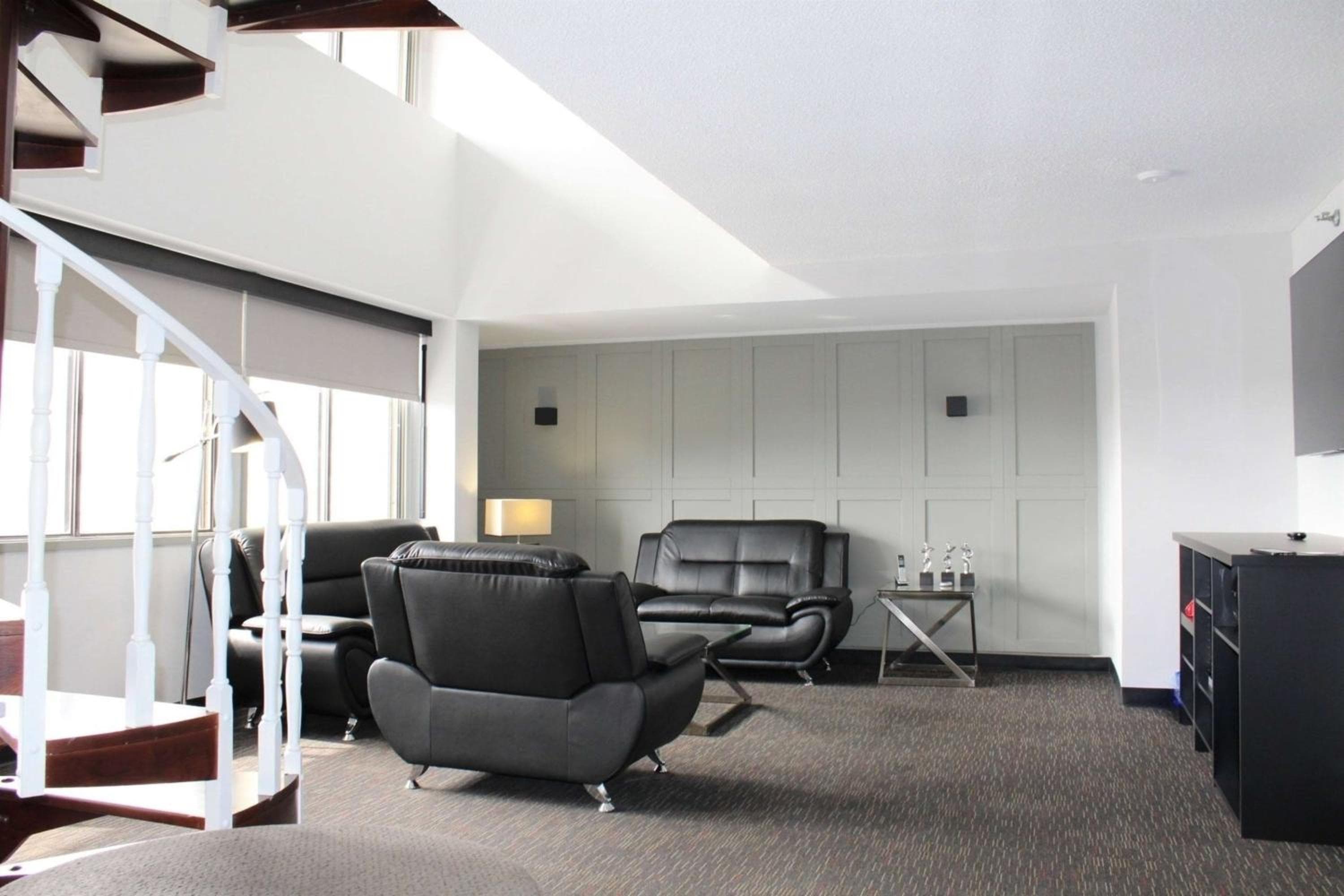 Ramada Plaza by Wyndham Regina Downtown