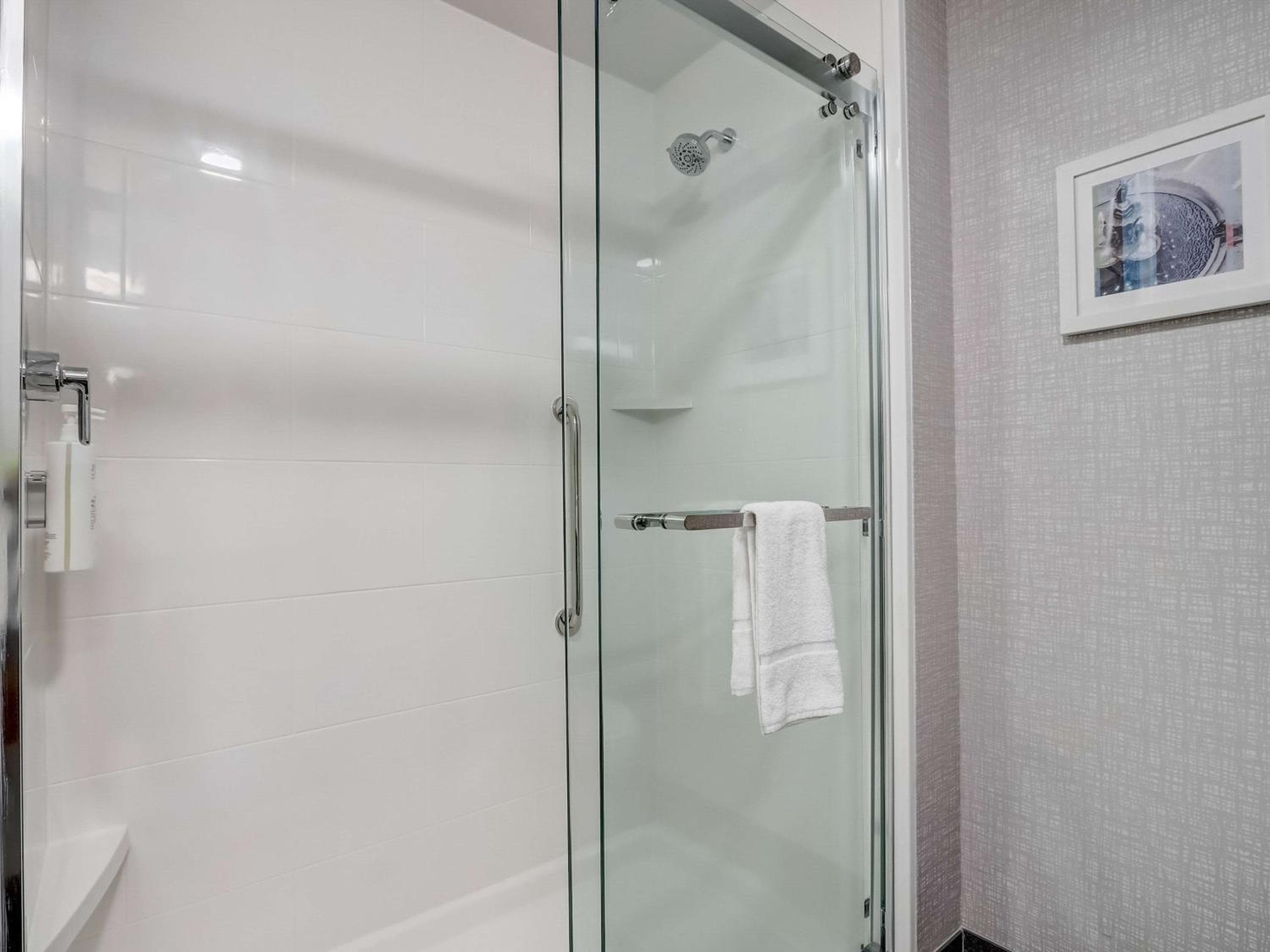 Hampton Inn & Suites Cincinnati Midtown Rookwood