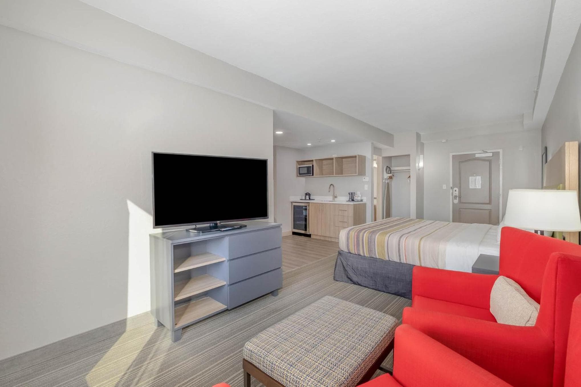 Country Inn & Suites by Radisson, Port Canaveral, FL