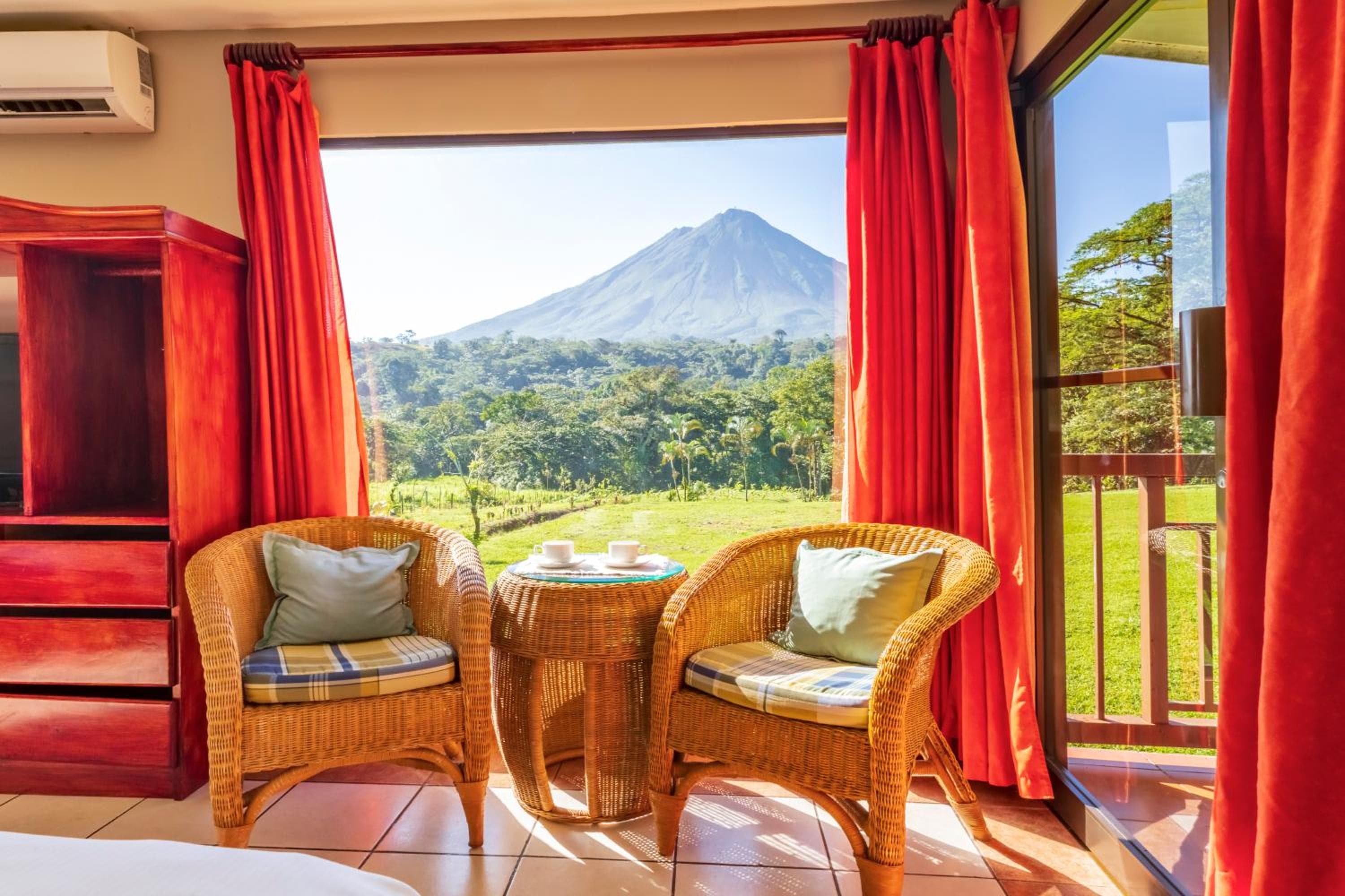 Hotel Lavas Tacotal