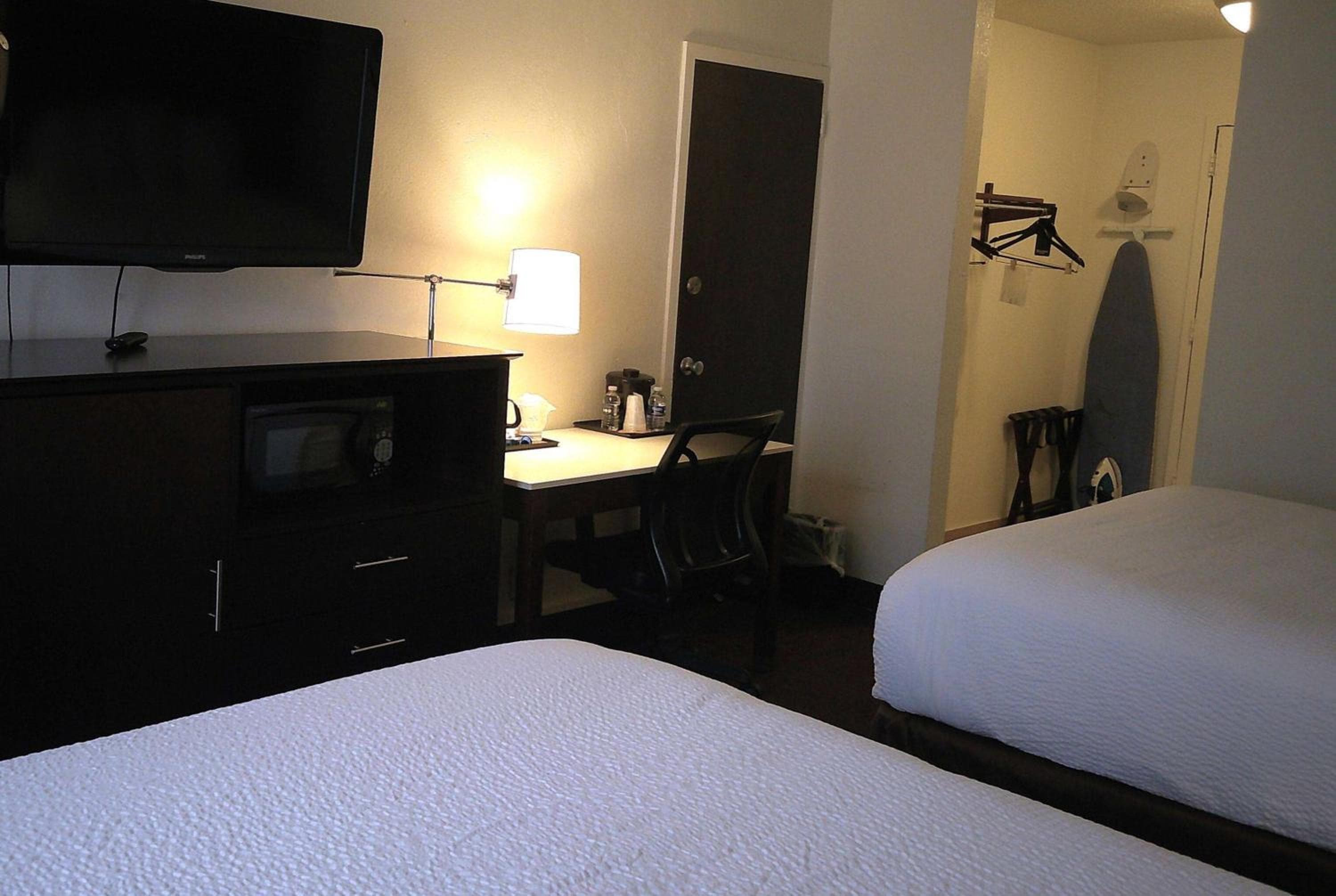 Wyndham Garden Detroit Metro Airport