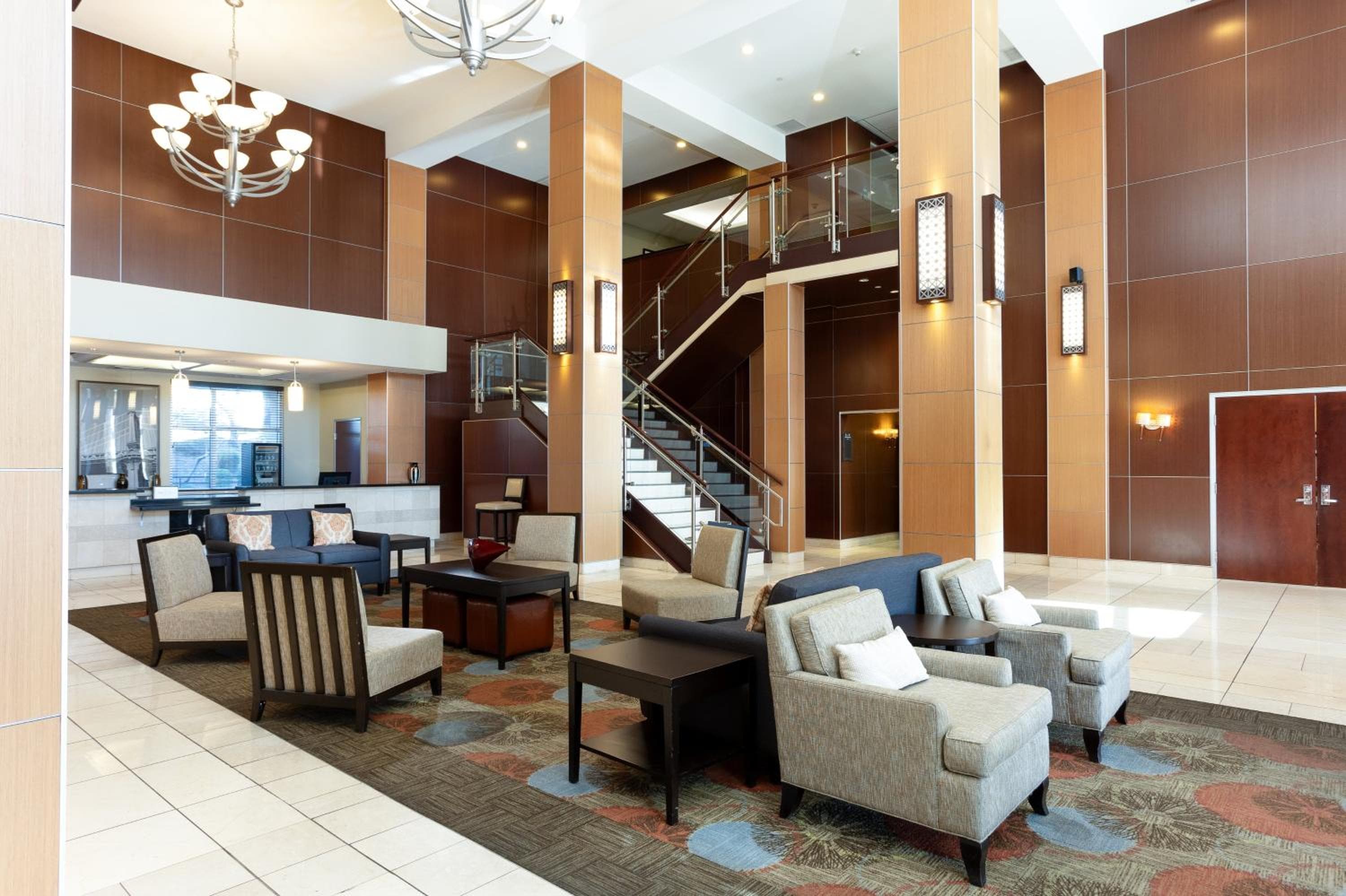 Staybridge Suites Las Vegas - Stadium District by IHG