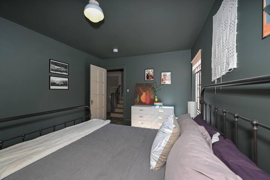 SuperHost PLUS ~ Designer Inspired Boynton Bungalow