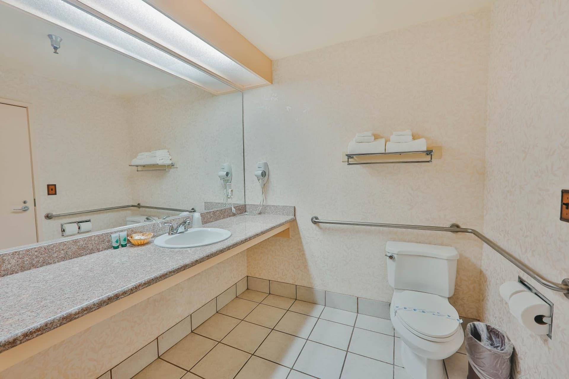 Hotel International