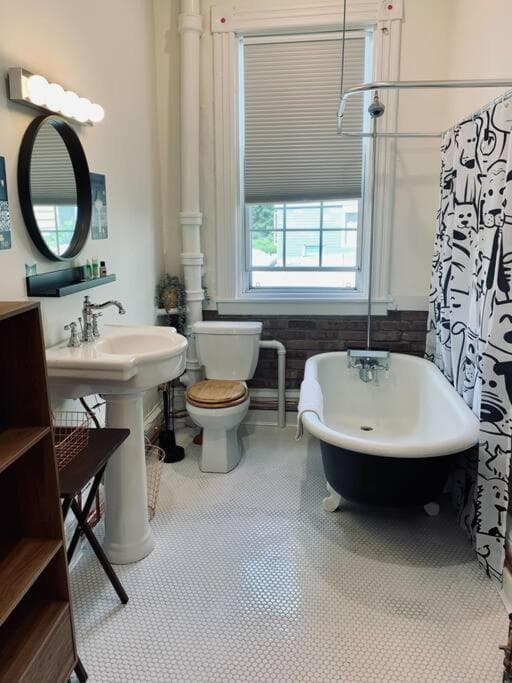 Pet-Friendly Space #3 at Doggy Digs, King Bed and Office