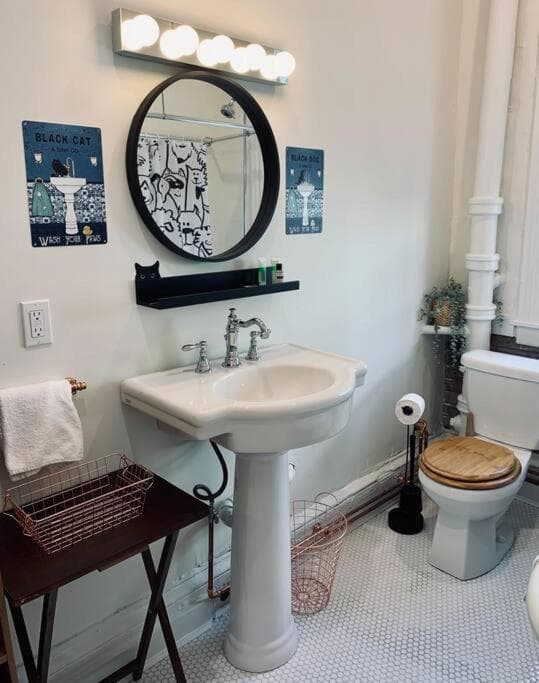 Pet-Friendly Space #3 at Doggy Digs, King Bed and Office