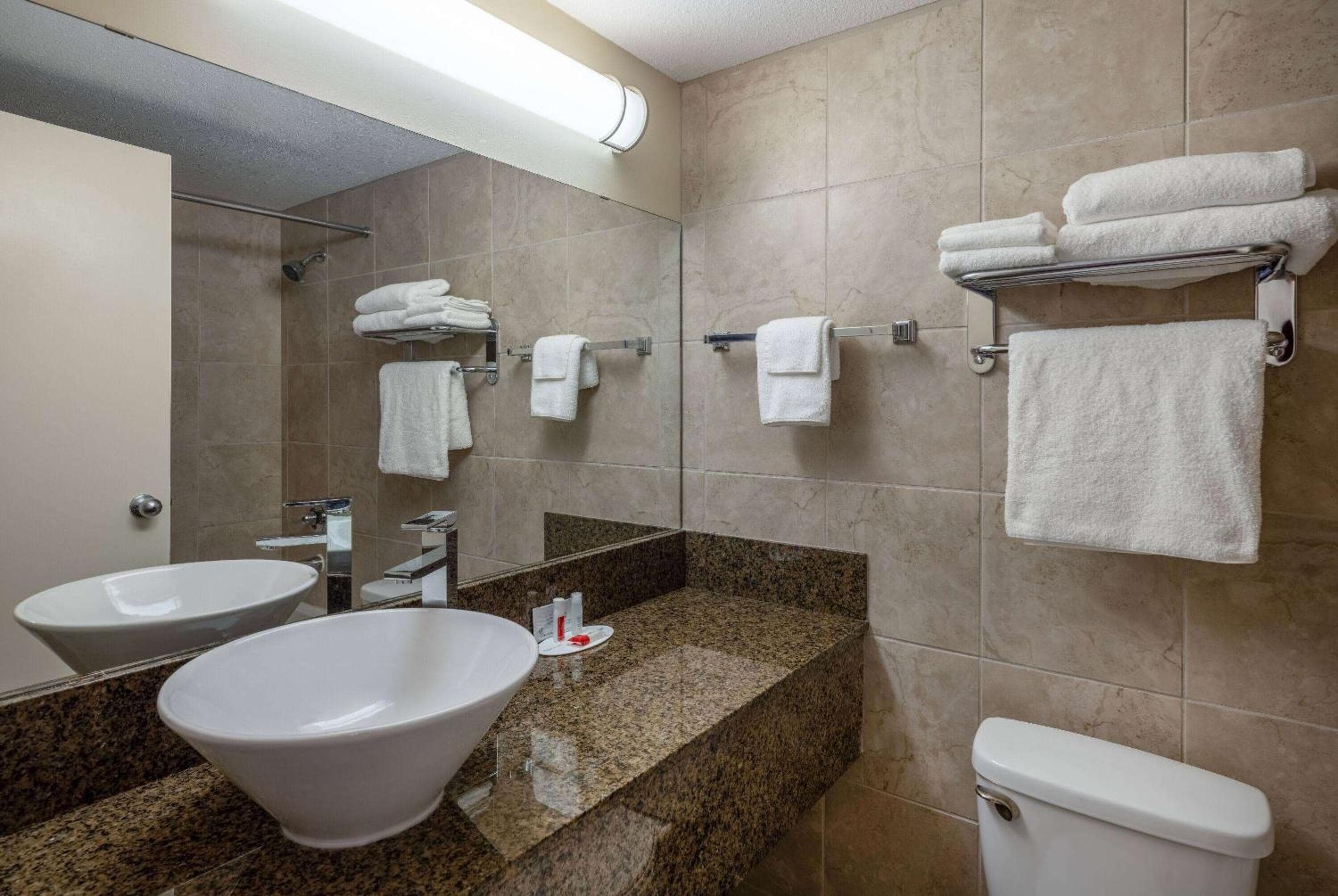 Super 8 by Wyndham Edmonton International Airport