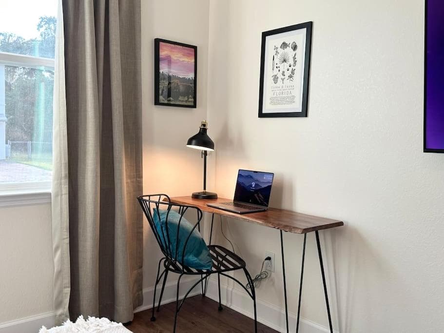 The Prairie Suite Newly Built Upscale Central
