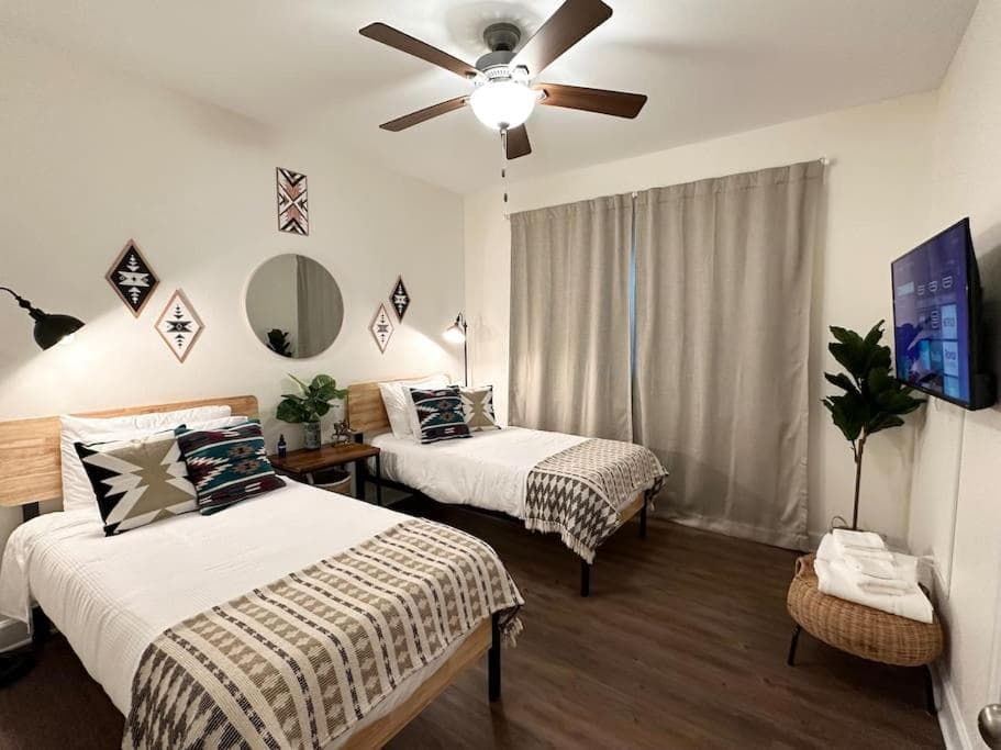 The Prairie Suite Newly Built Upscale Central