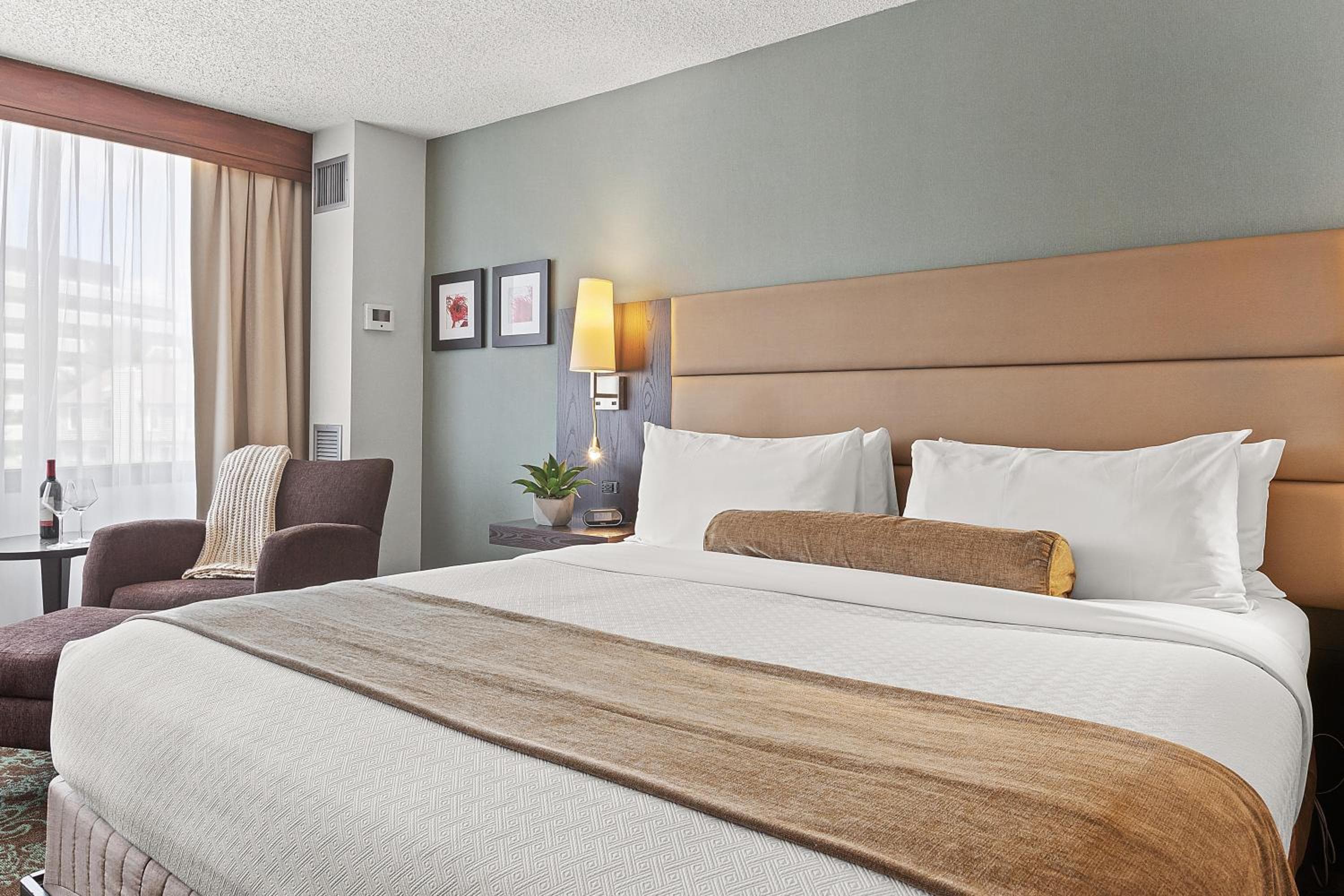 The Armon Stamford Hotel & Conference Center