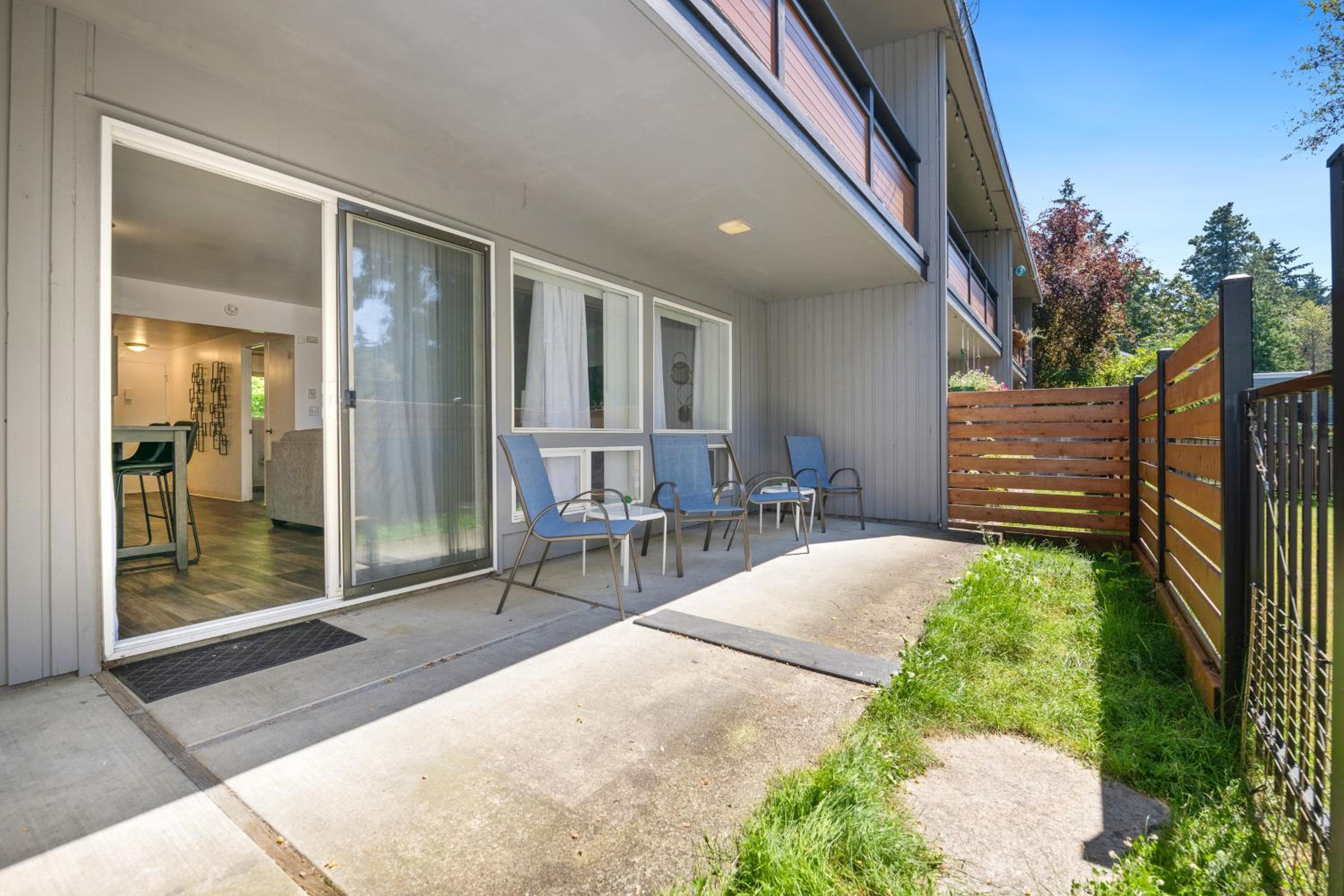 Serene Living near Downtown Bellevue