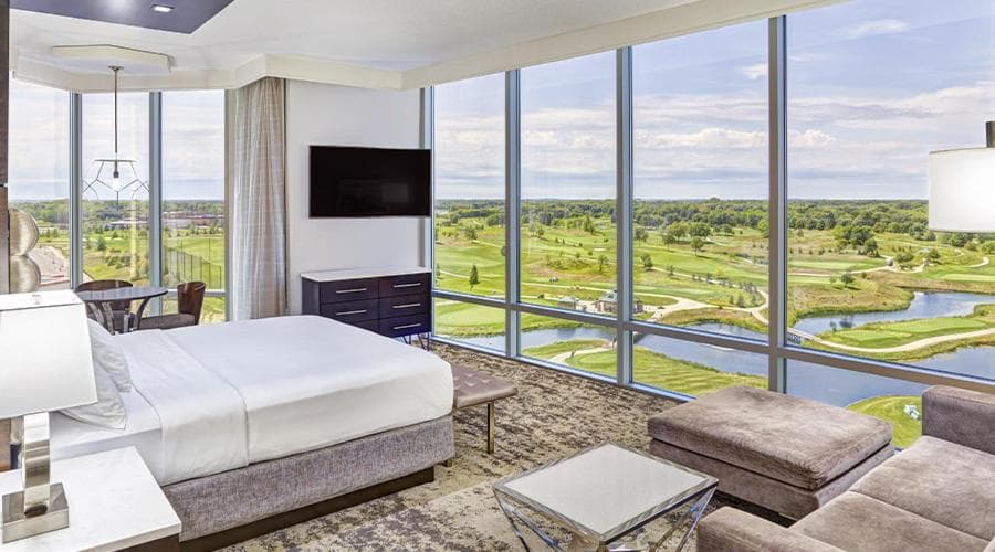 Mystic Lake Casino Hotel