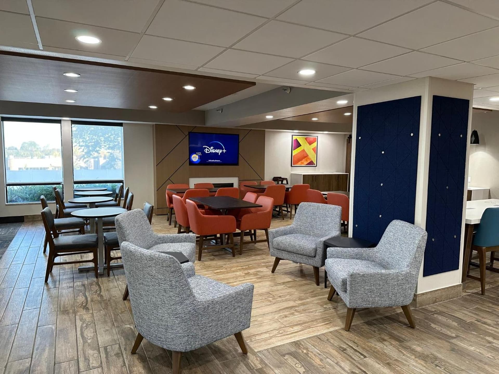 Holiday Inn Express & Suites Eden Prairie - Minneapolis by IHG