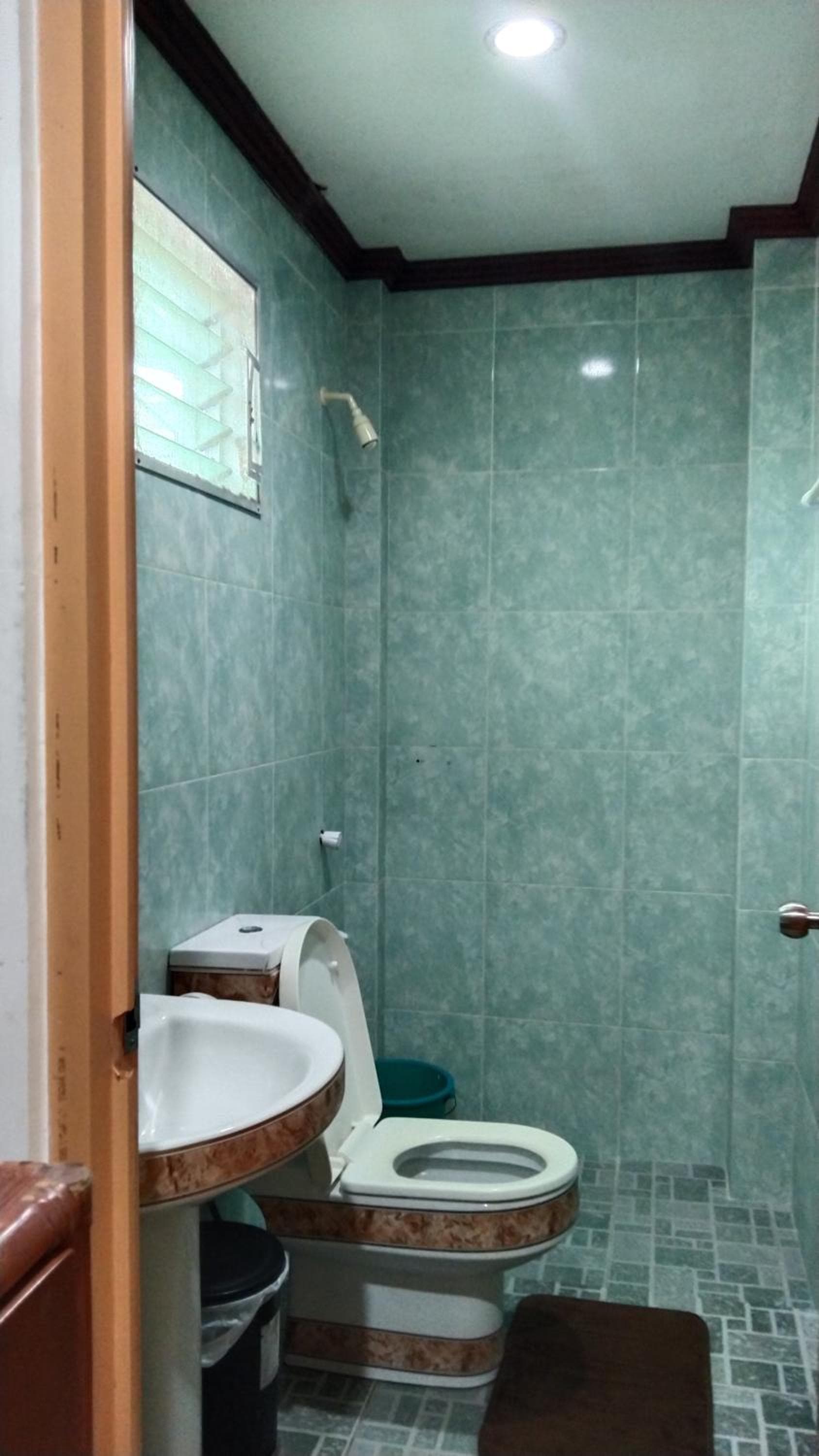 HMC GUESTHOUSE -Malapascua Island Air-conditioned Room #1