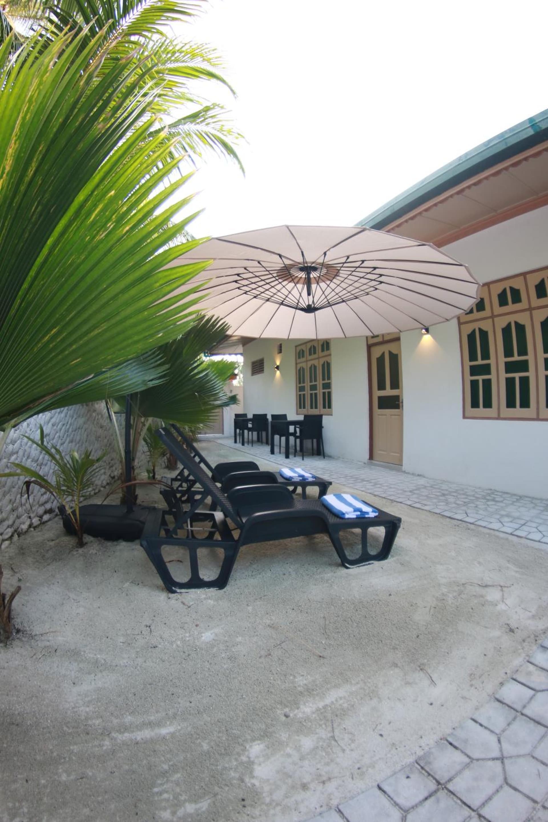 Oasis Village Fenfushi, Maldives