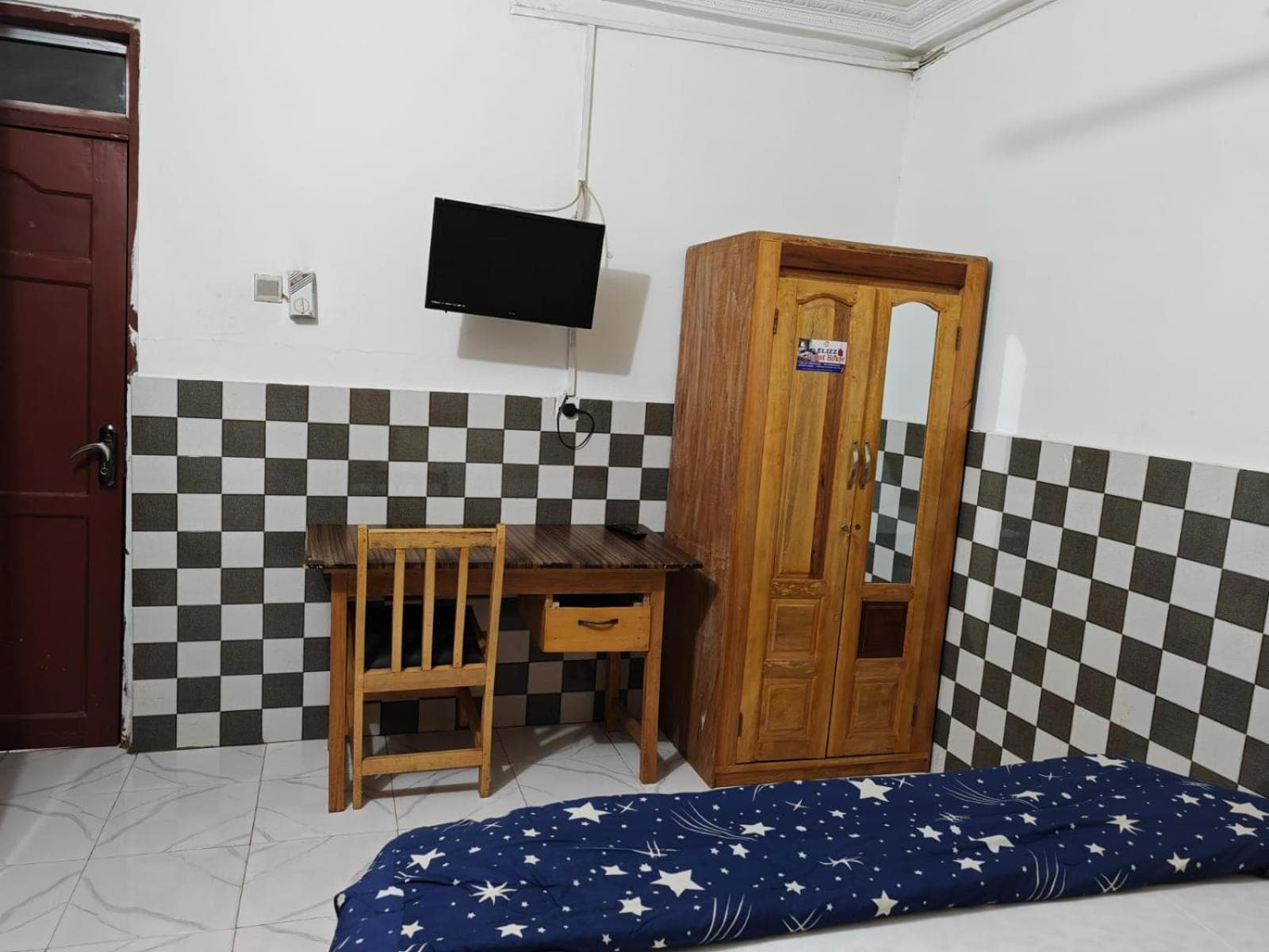 Elizz guest house