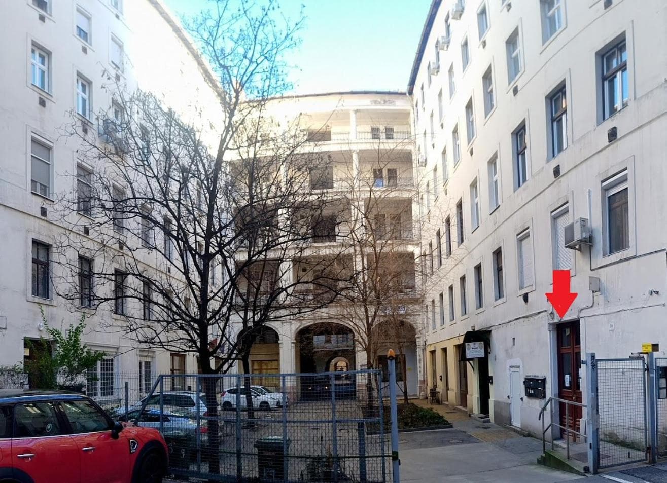 SparrOwl Apartments
