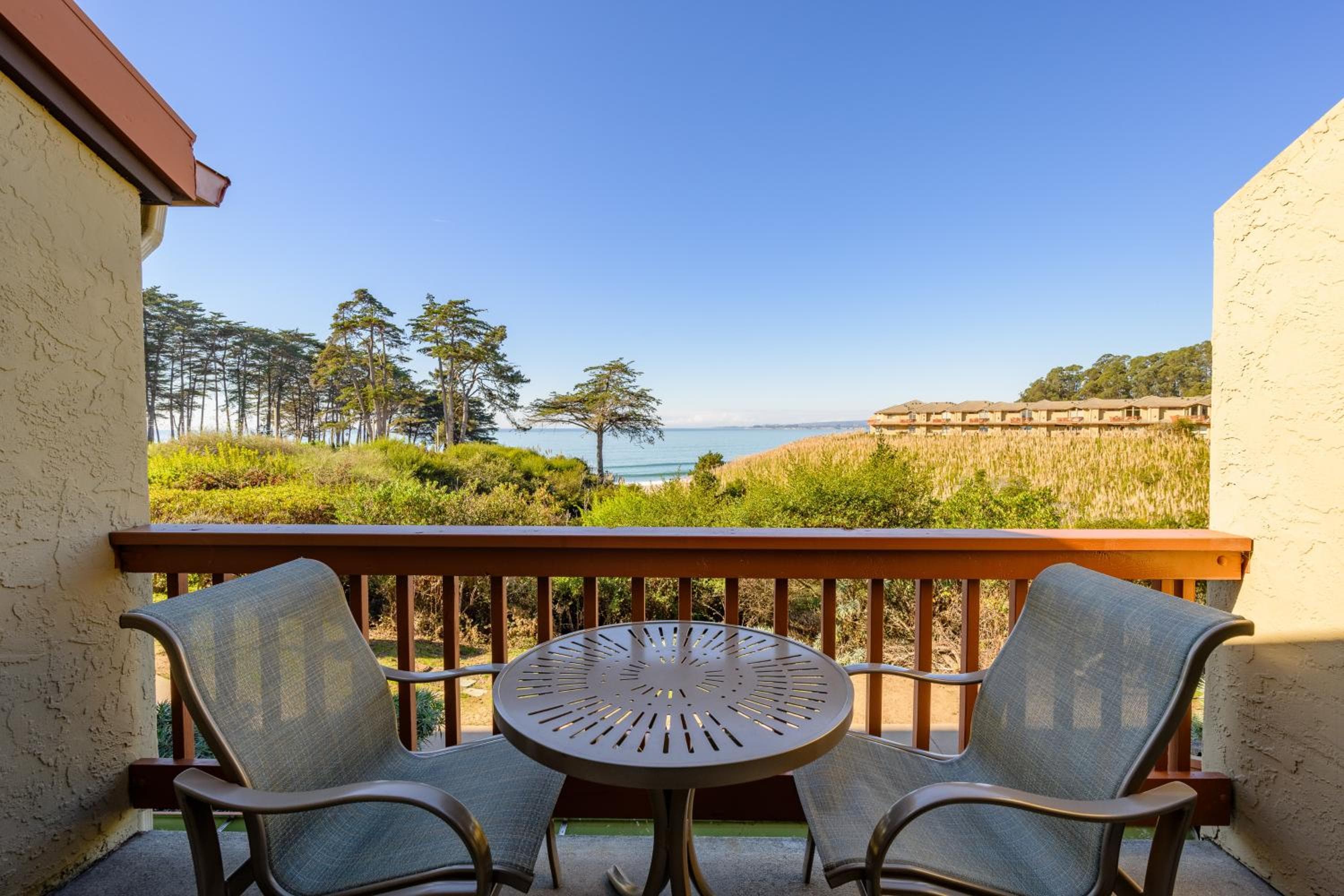Spectacular Ocean View -Heated Pool and Spa- Seascape