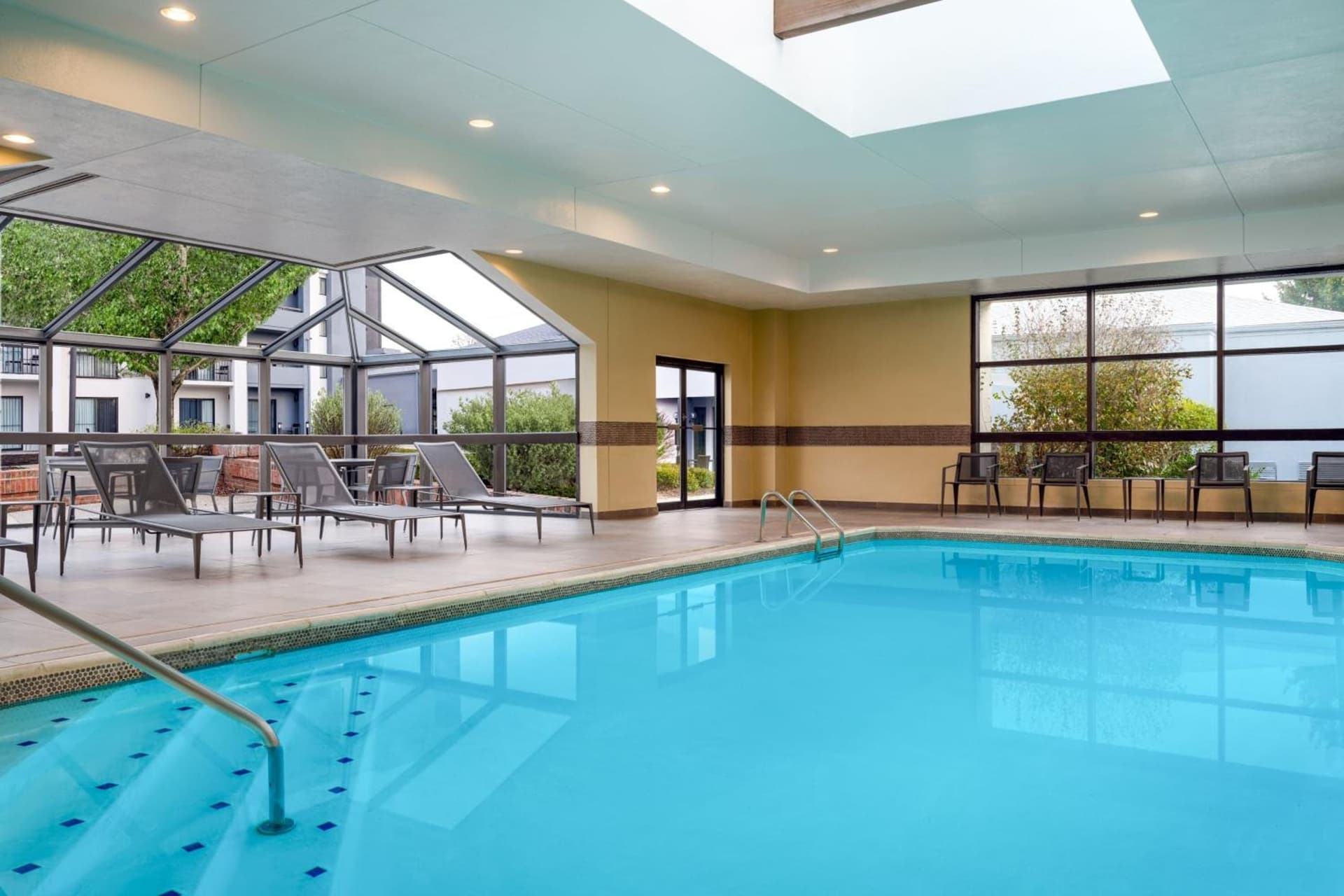 Courtyard Columbus Worthington