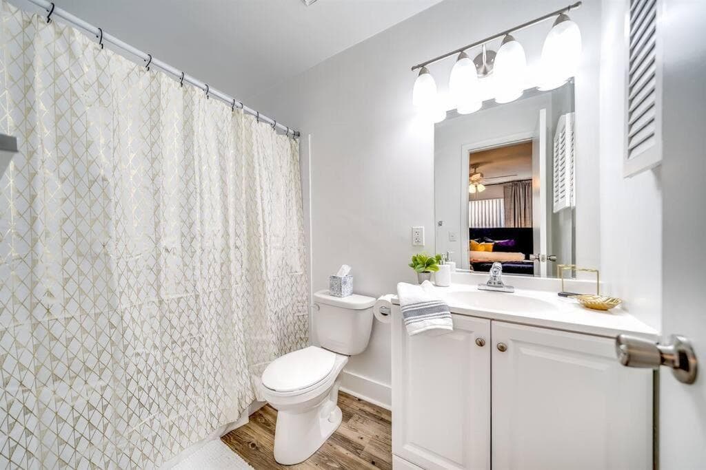 Stylish - Water View Condo - Palm Wave Says