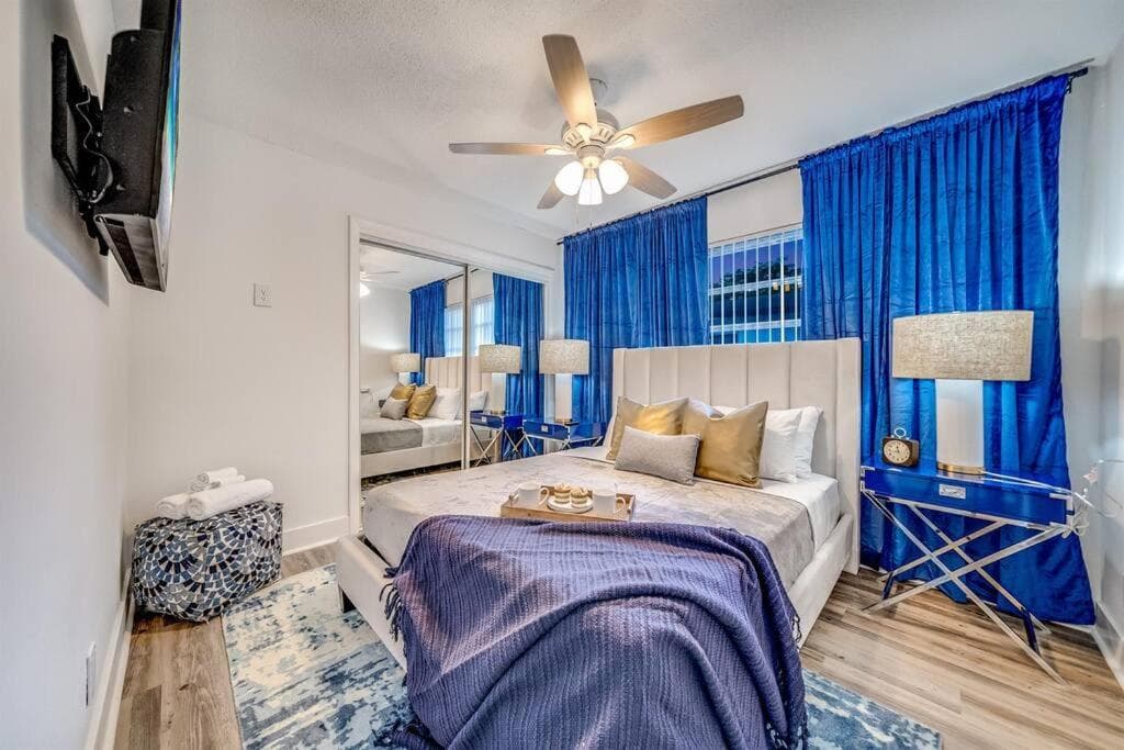 Stylish - Water View Condo - Palm Wave Says
