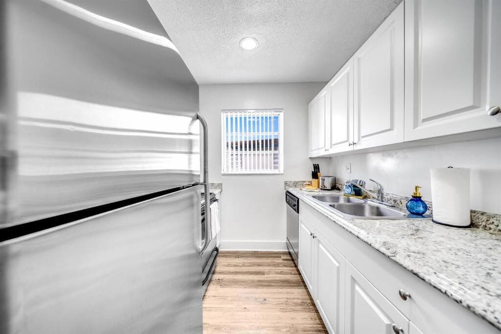 Adorable Condo in Peaceful Area - Palm Wave Says