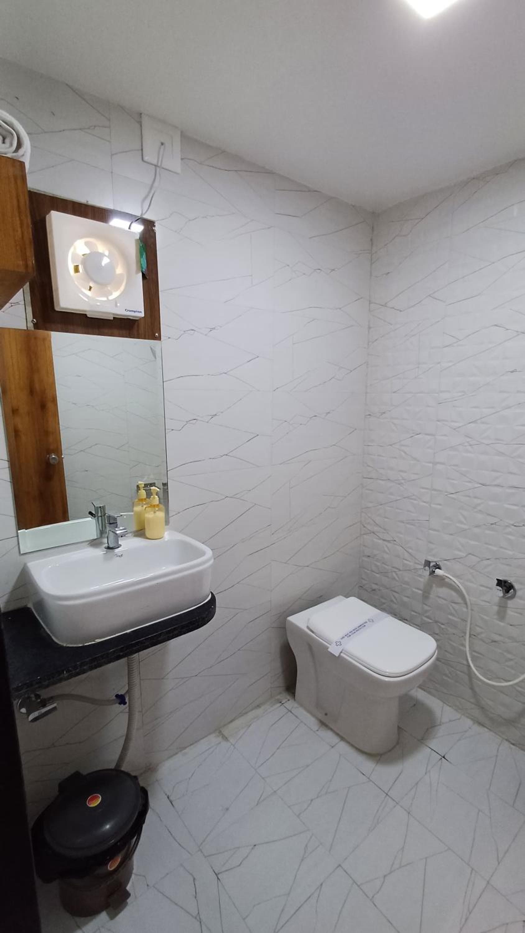 Hotel The Grand Jashi Residency
