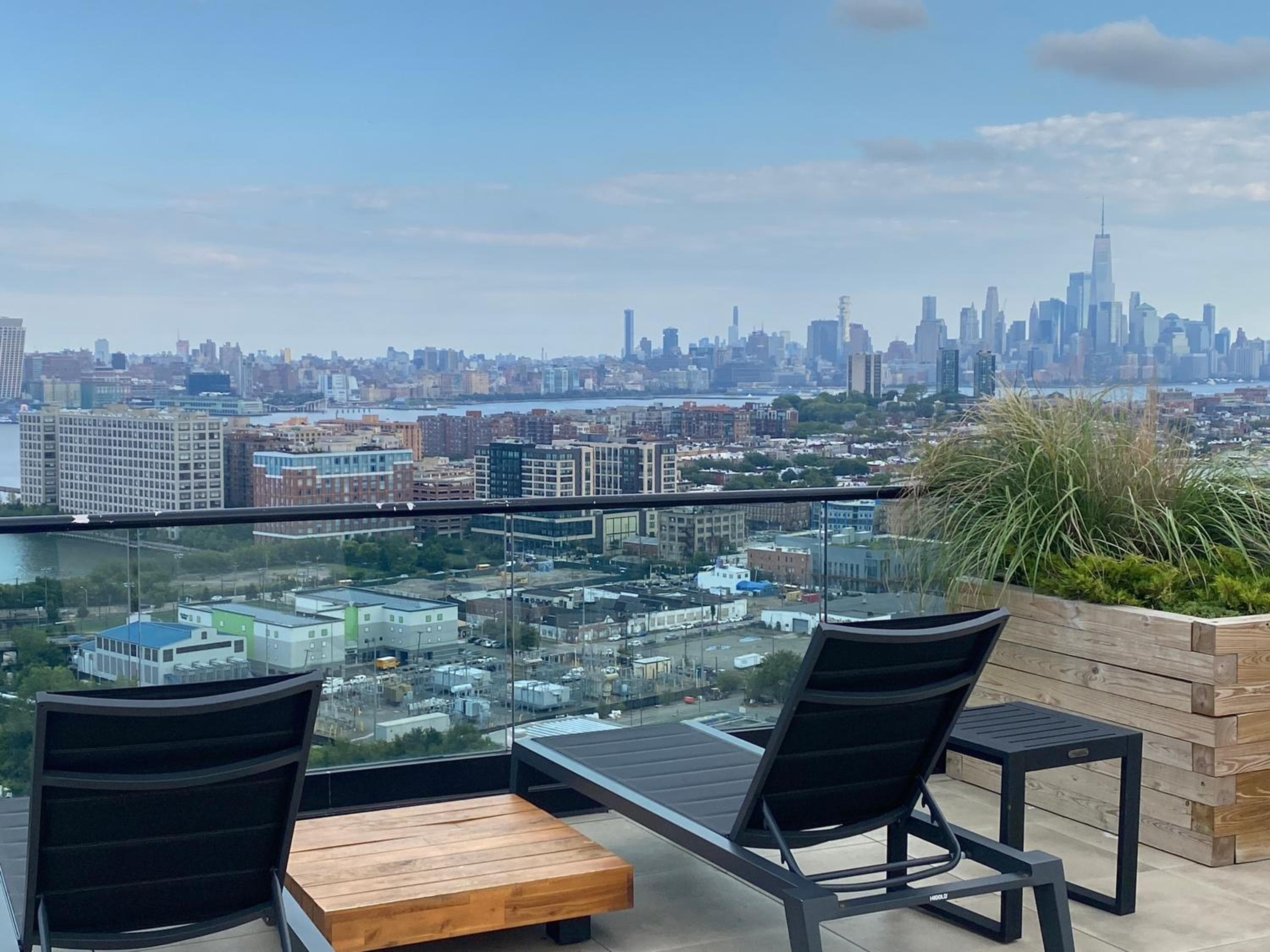 Cozy apt with great city view