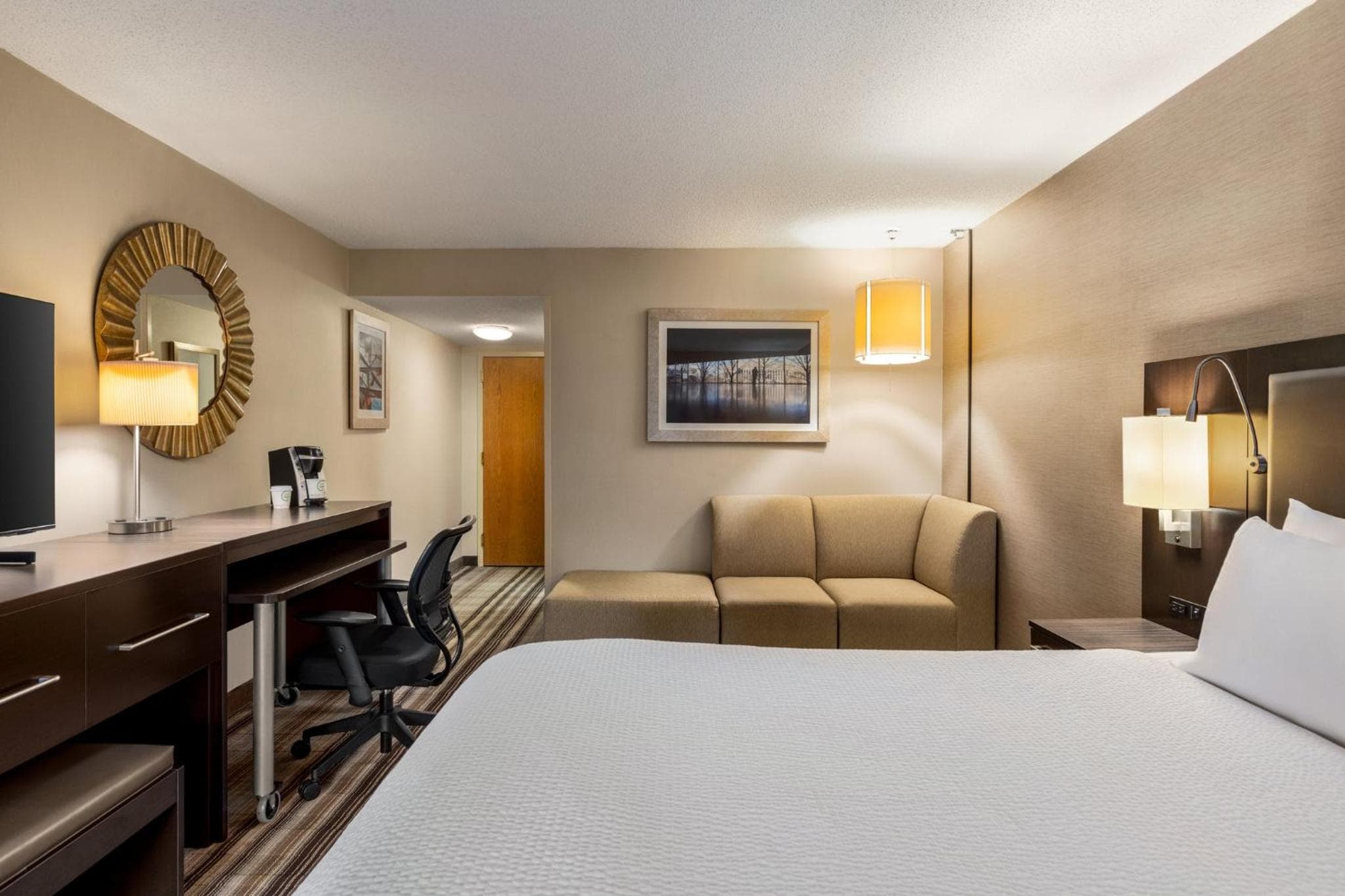 Holiday Inn Gaithersburg by IHG