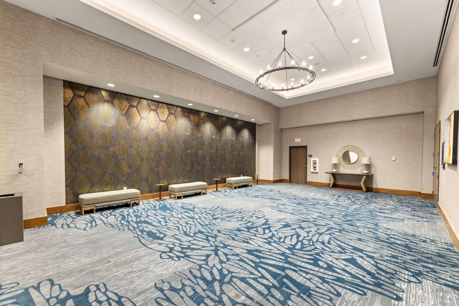 Embassy Suites By Hilton Irving Las Colinas