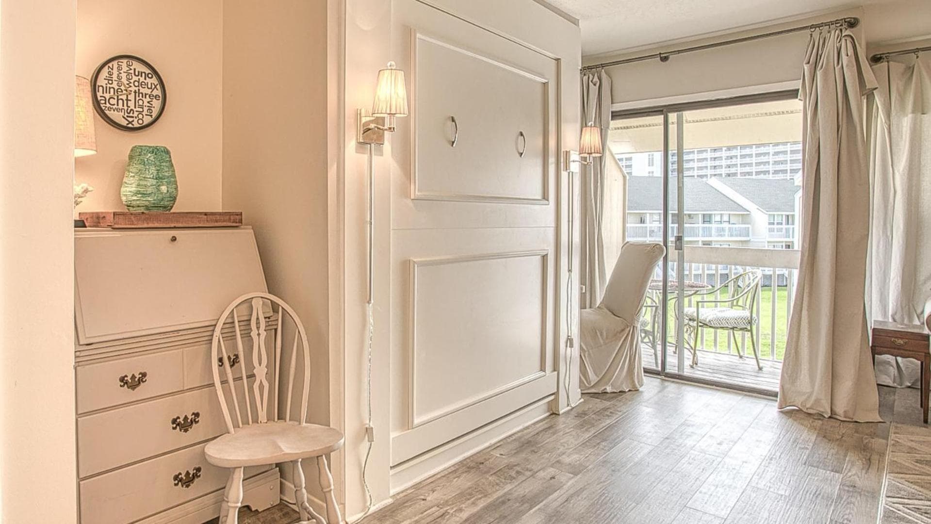 Sandpiper Cove 8239 Newly Remodeled Short walk to the Beach
