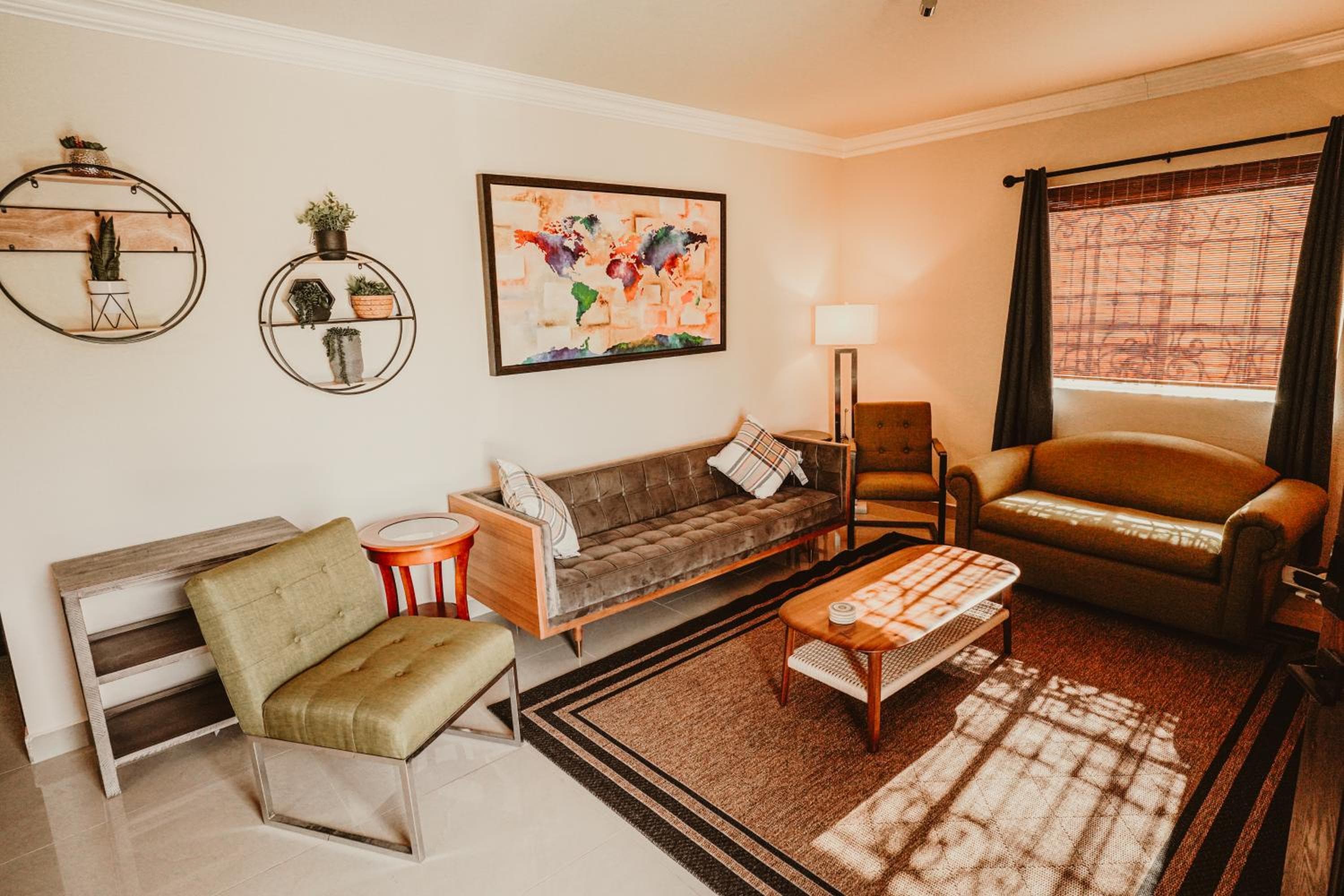 Casa Panda near Airport / Shopping Plaza and International Border
