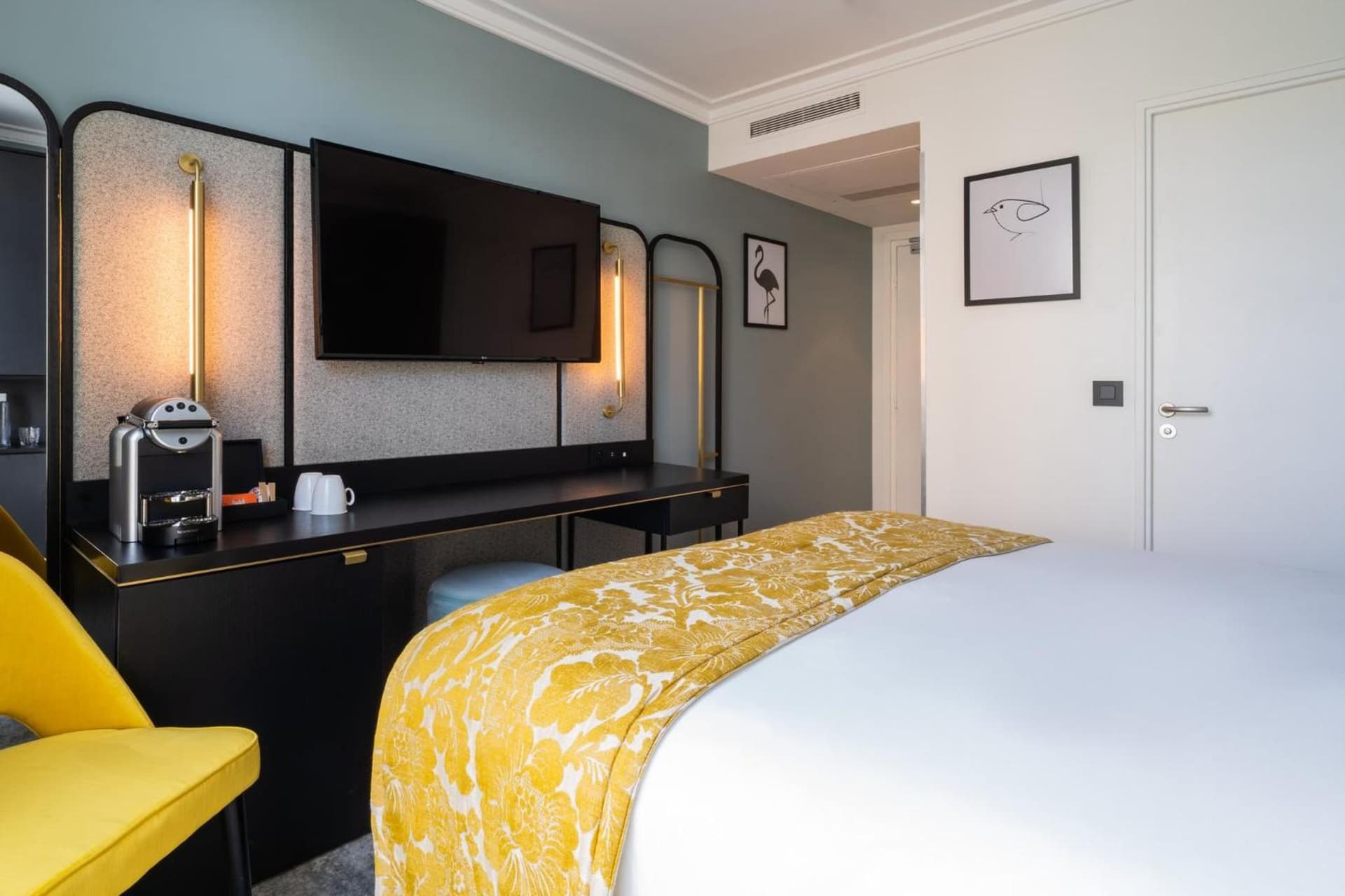 hotel room