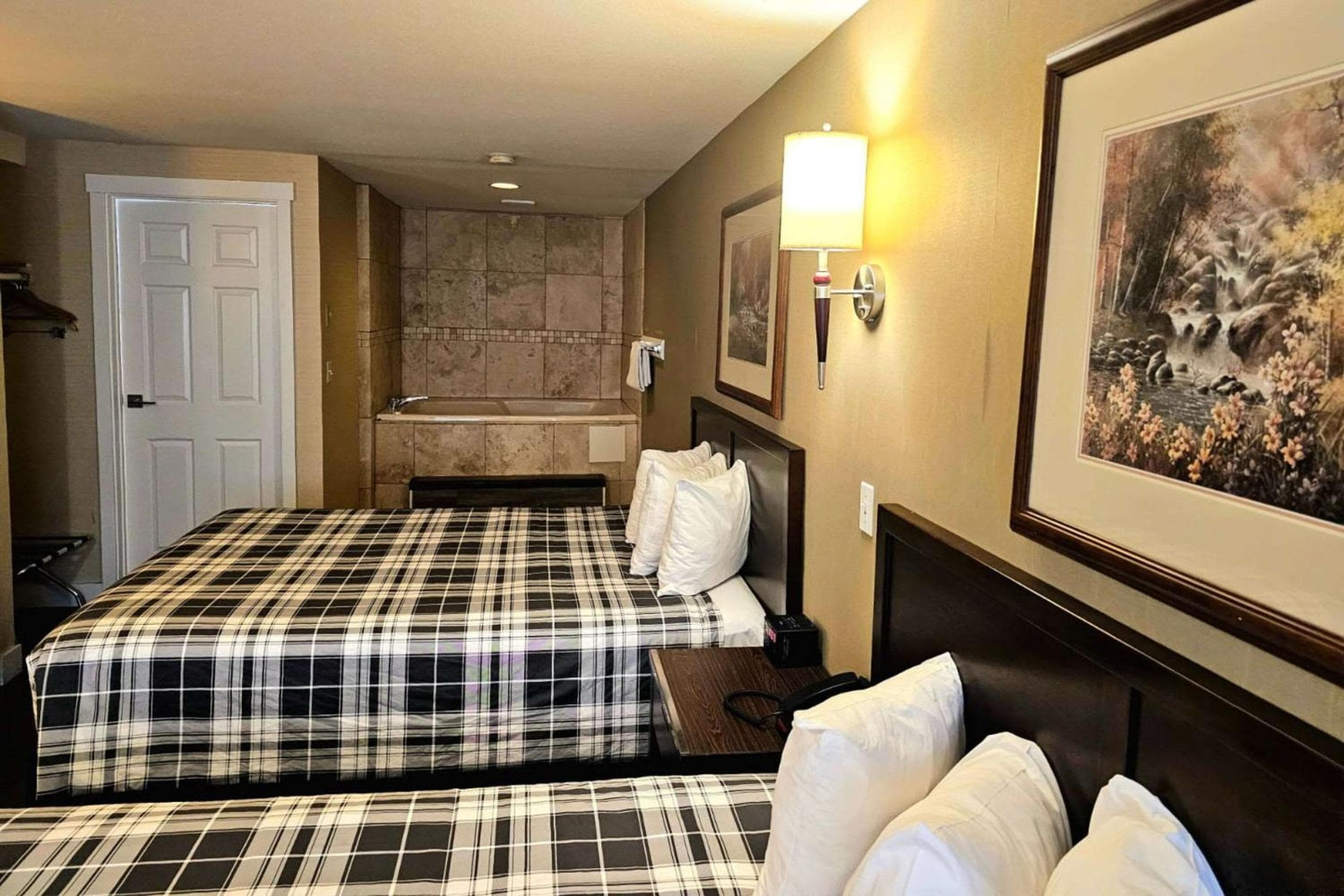 Rodeway Inn & Suites