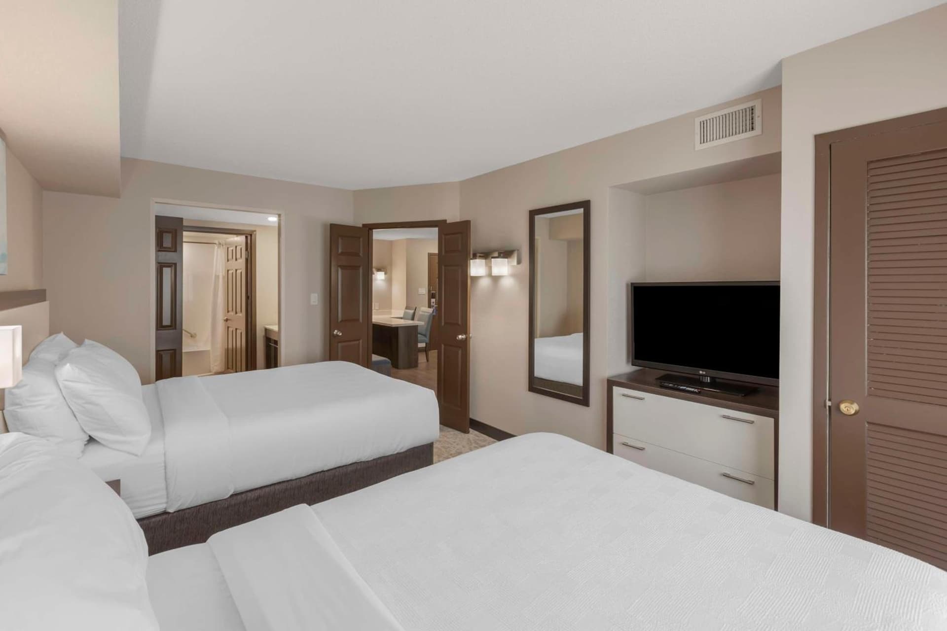 Executive Residency by Best Western Toronto-Mississauga